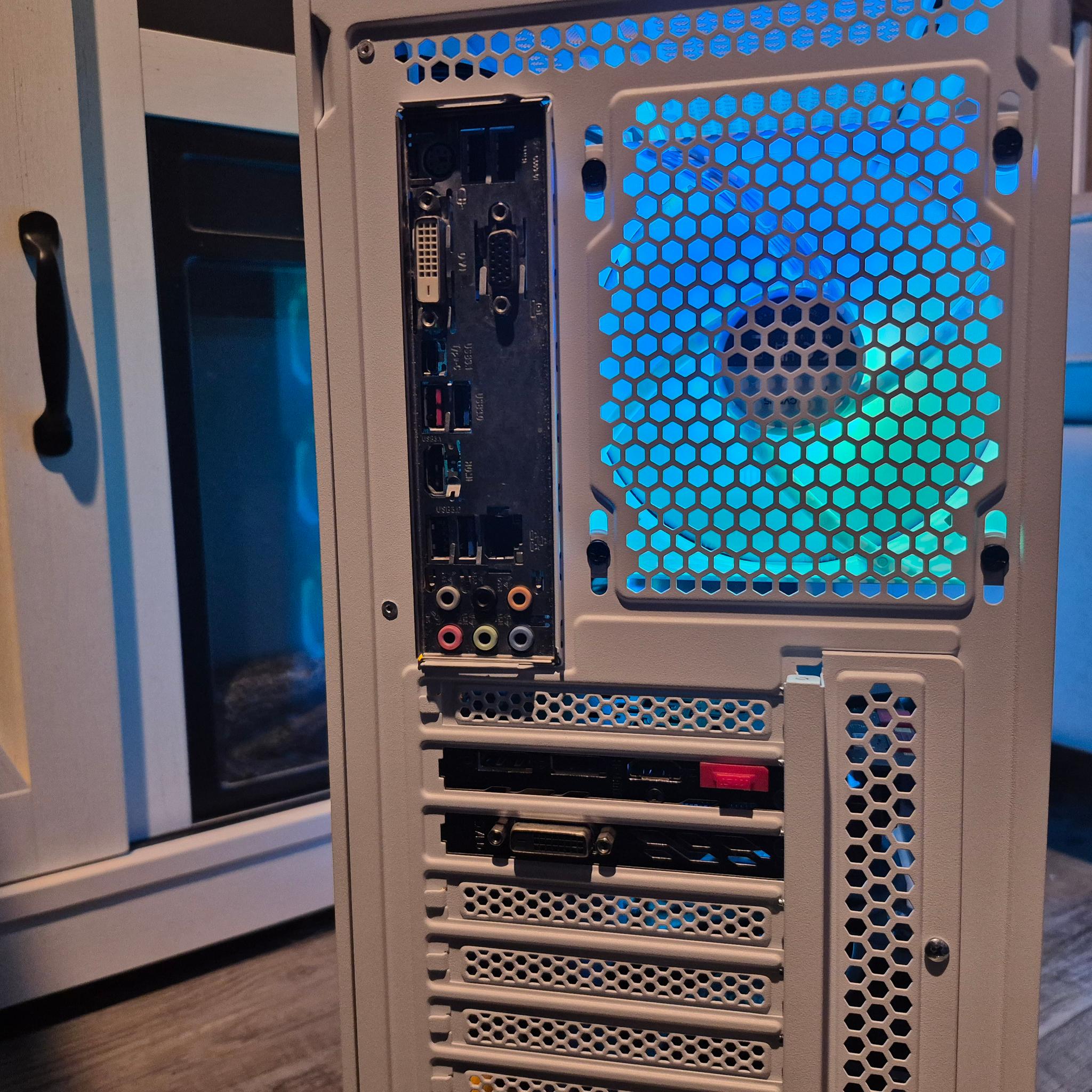140 FPS Fortnite | Overclocked i7-6700K, 32GB RAM, GTX 1070, 512GB SSD, Win11