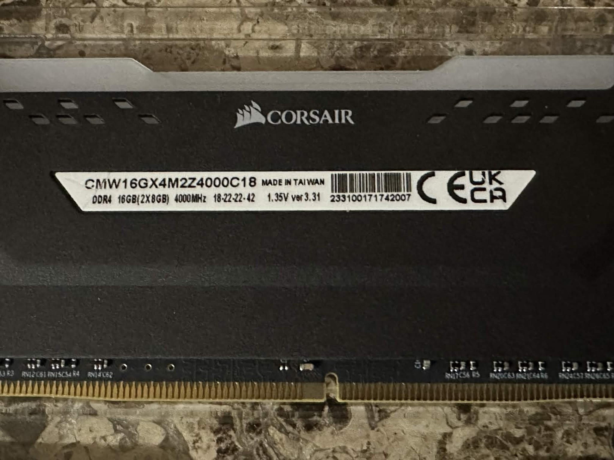 Corsair Vengeance RGB Pro 16GB (2x8GB) DDR4 4000MHz – Tested Working
