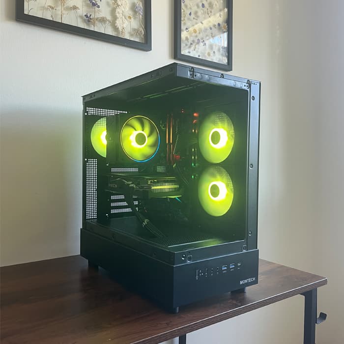 Obsidian Core - 6700XT - I7 8700k - 32GB - 512GB SSD