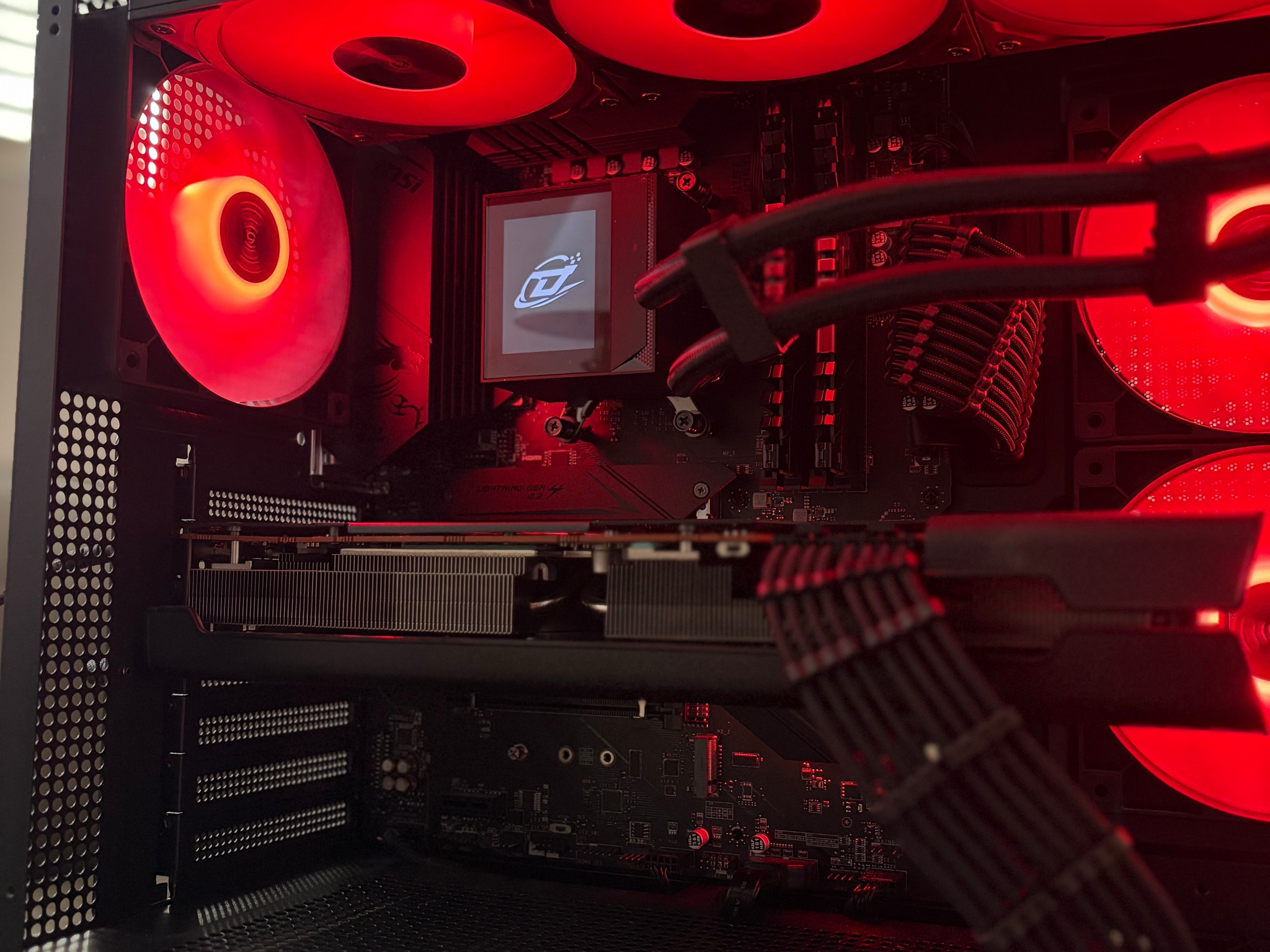 ‼️Ultimate AMD Gaming PC‼️RX 6800 16GB | Ryzen 5 5600X | 2.5TB Storage