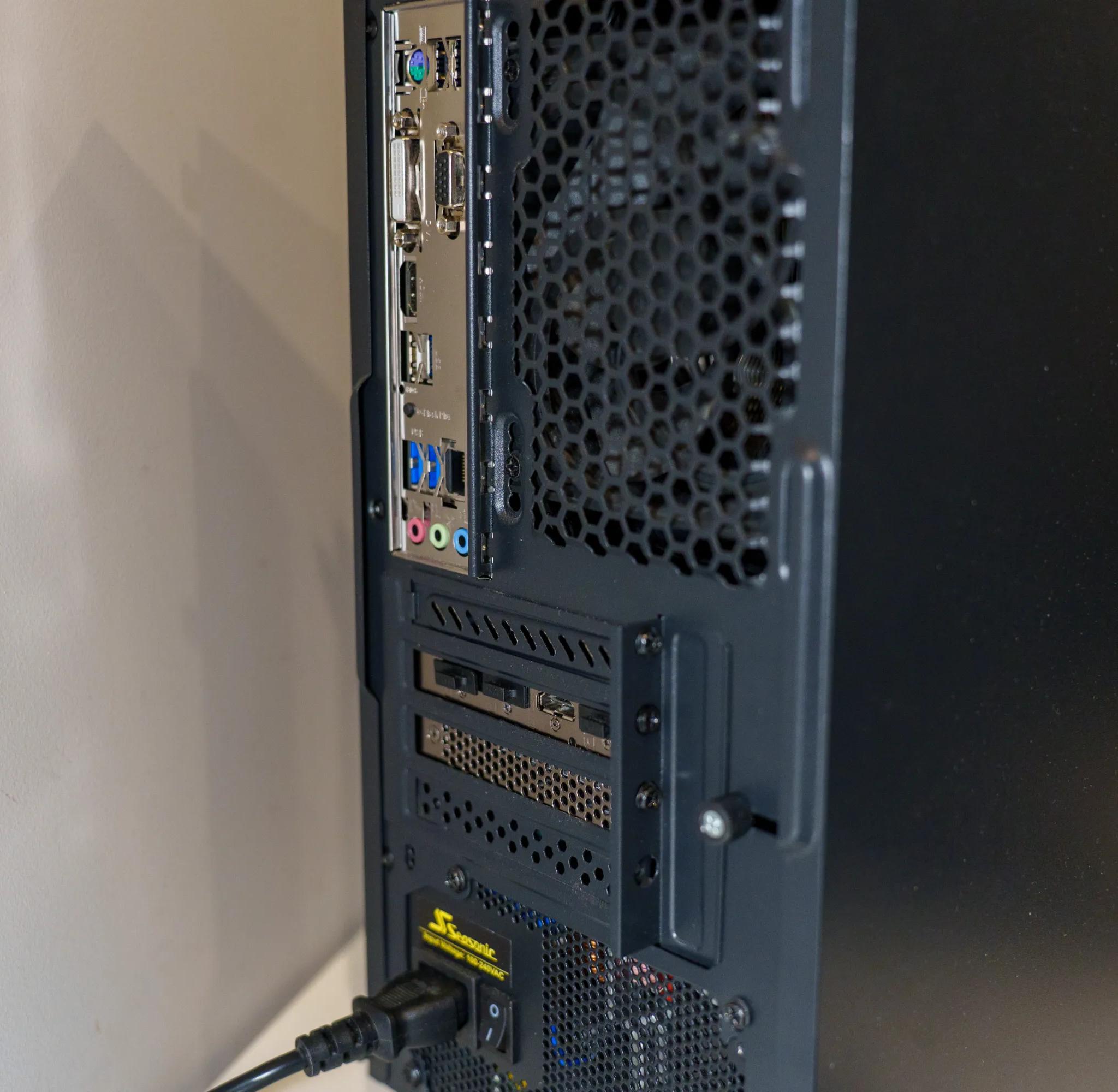 Budget Gaming Computer AMD 5600x - 16GB DDR4 - 500GB M.2 - 6600XT
