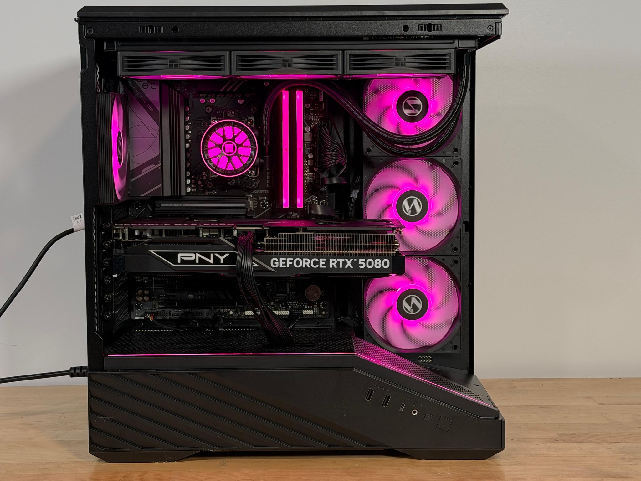 GeForce RTX 5080 - Ryzen 7 9800X3D Gaming PC