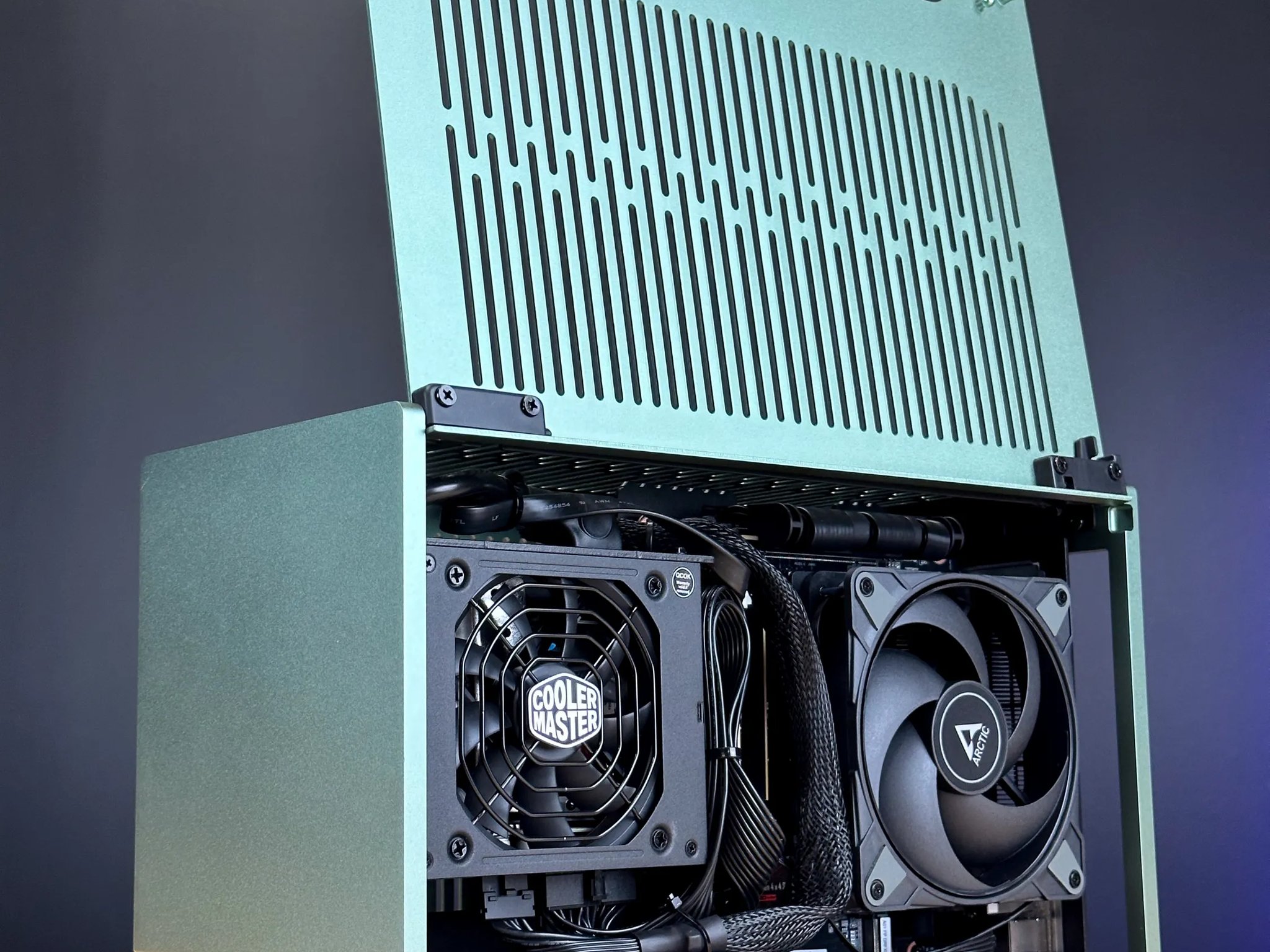 AES Terra ITX - Ryzen 9 7940HX - RTX 4070 Super Gaming/Productivity PC