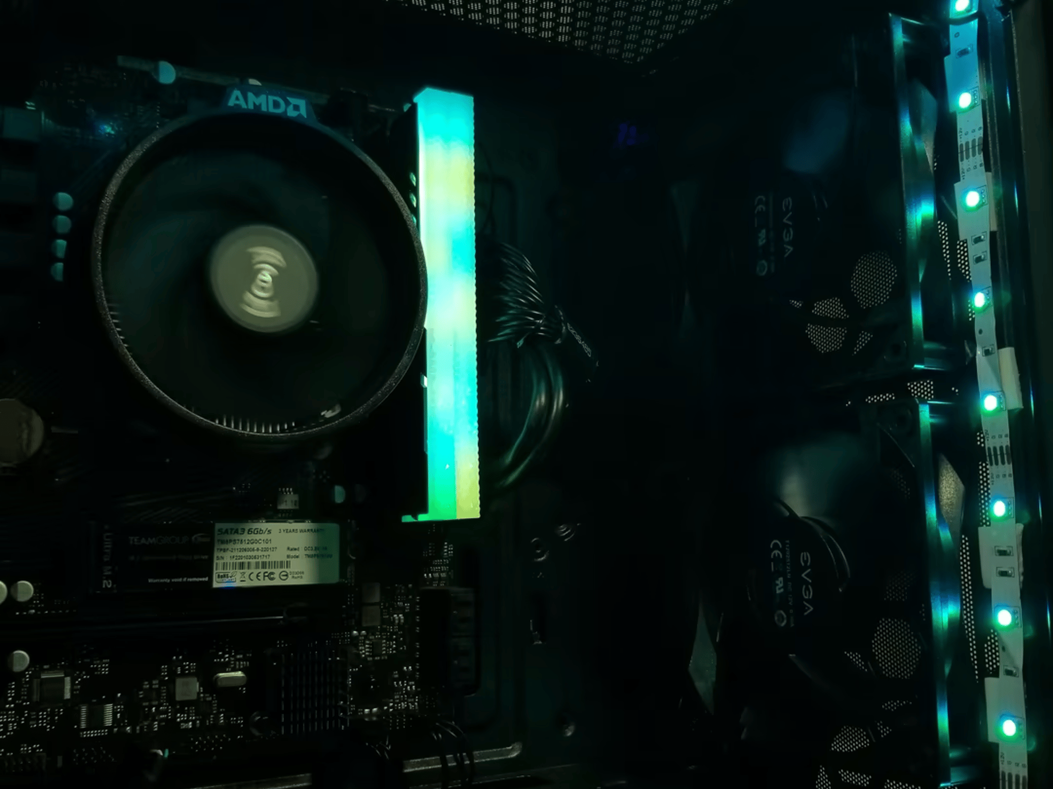 AMD Ryzen 5 5600G /w Radeon RX Vega 7 // 16GB 3200MHz // 512GB M.2 SSD