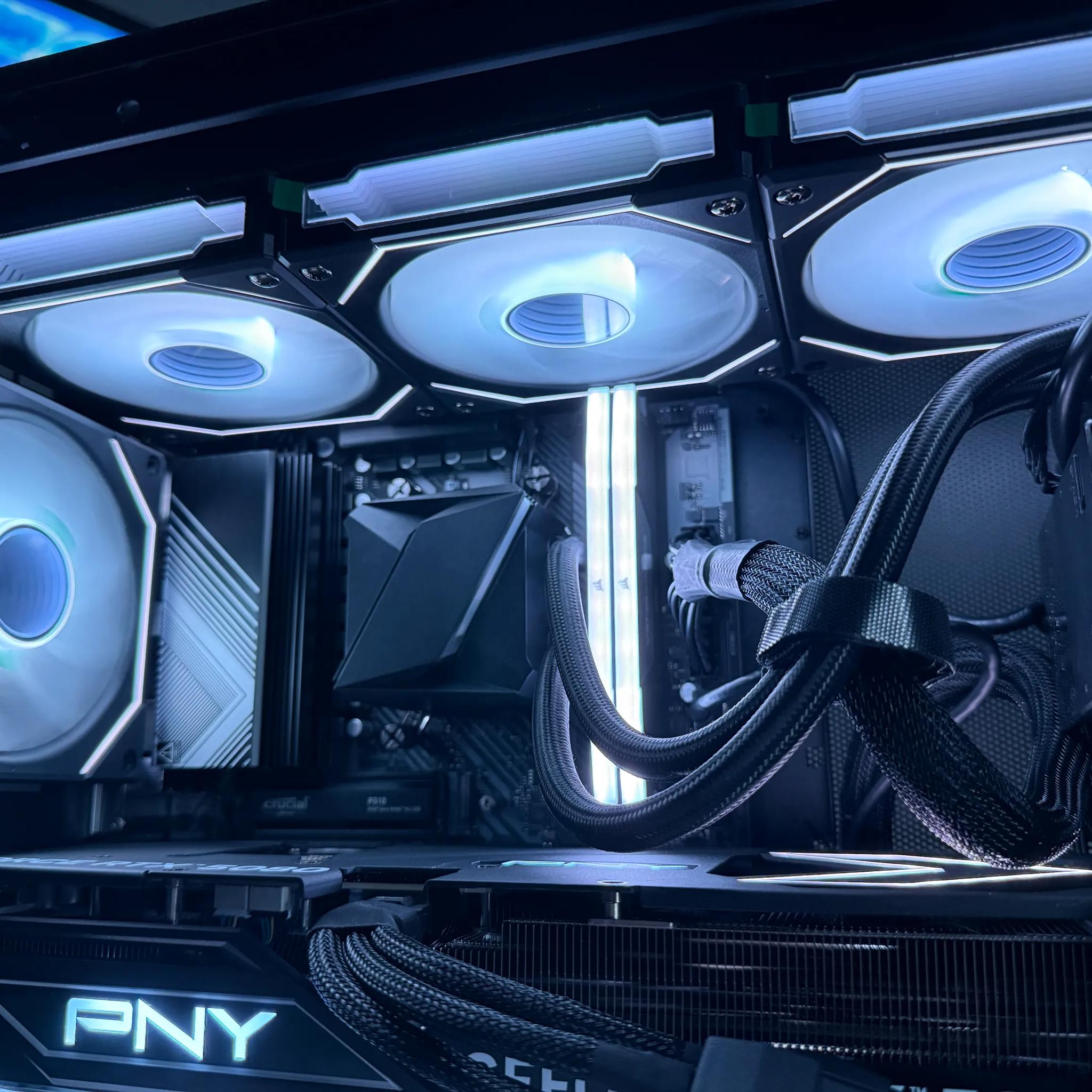 4K Streaming PC - The White Sentinel | RTX 5080 OC | 7950X3D | 32GB DDR5 | 2TB NVME SSD | 1000W Gold