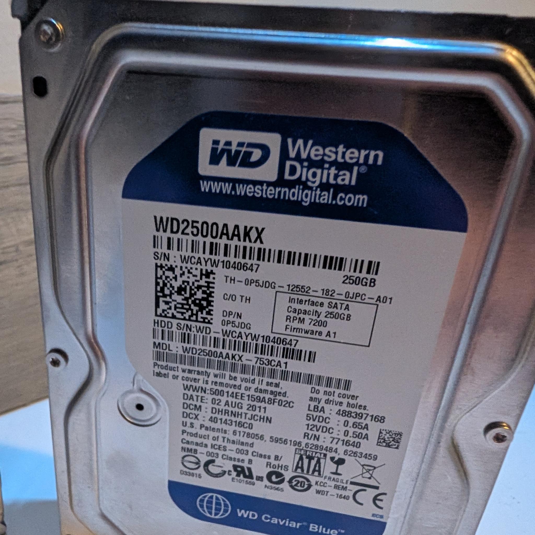 250 GB HDD