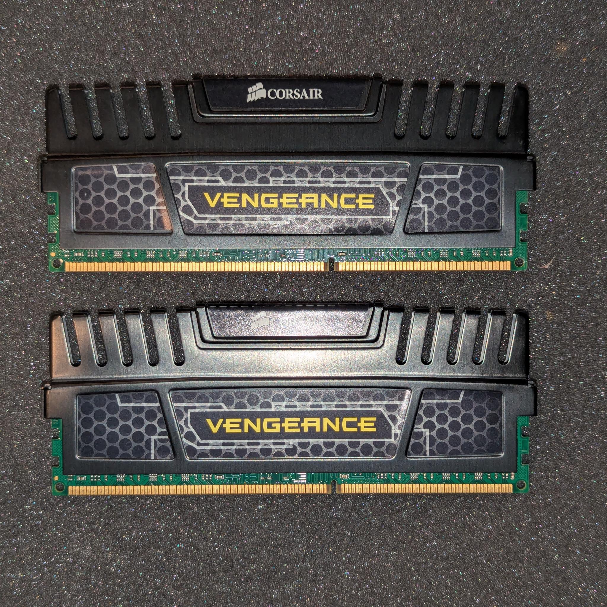 Corsair Vengeance 16GB DDR3 1600 (2x8GB) BLACK (CMZ16GX3M2A1600C10)