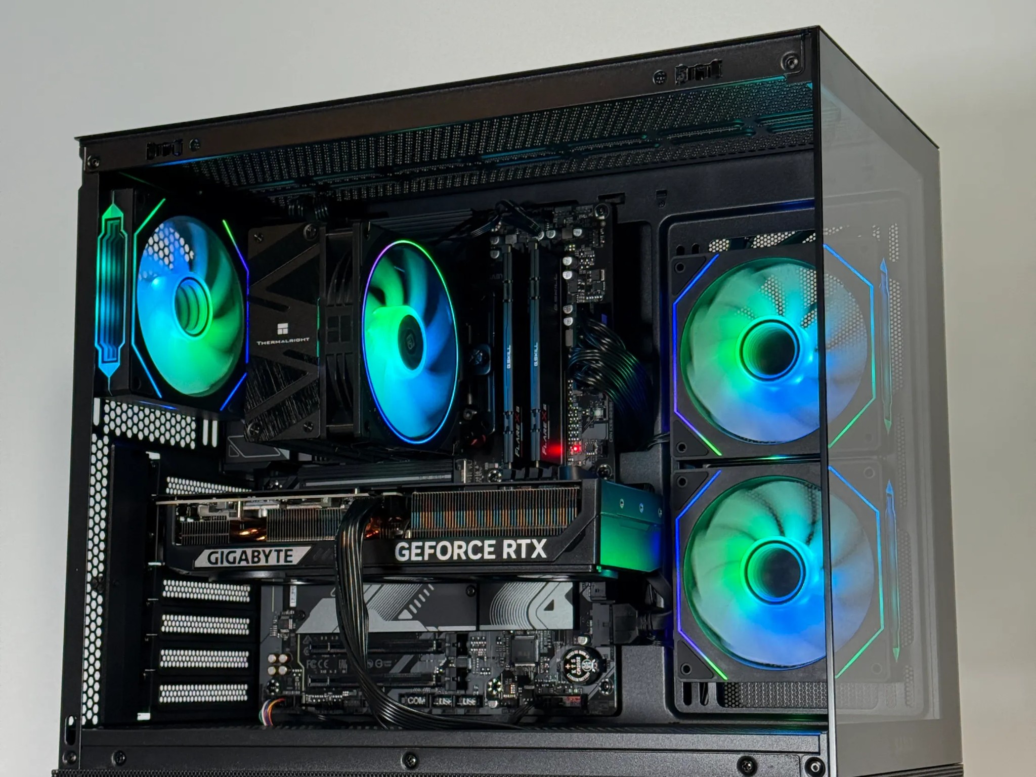 RTX 5070 Ryzen 9600x Gaming PC