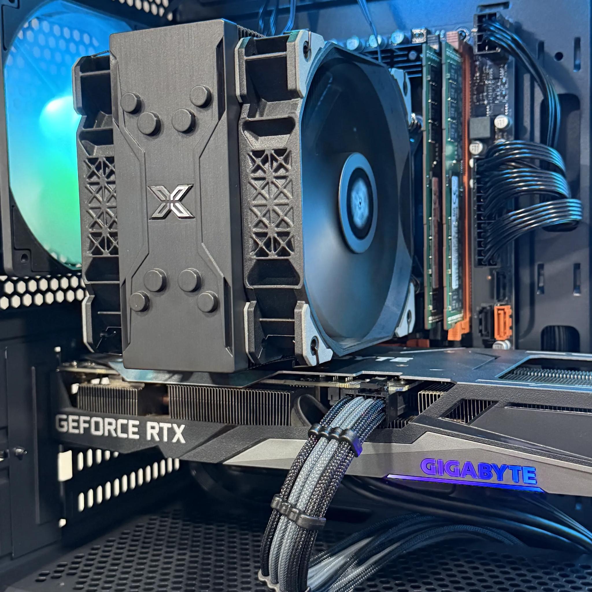 Budget Gaming PC - RTX 3060 Ti _ 1 TB SSD _ 64 GB RAM _ 14 Core Xeon CPU