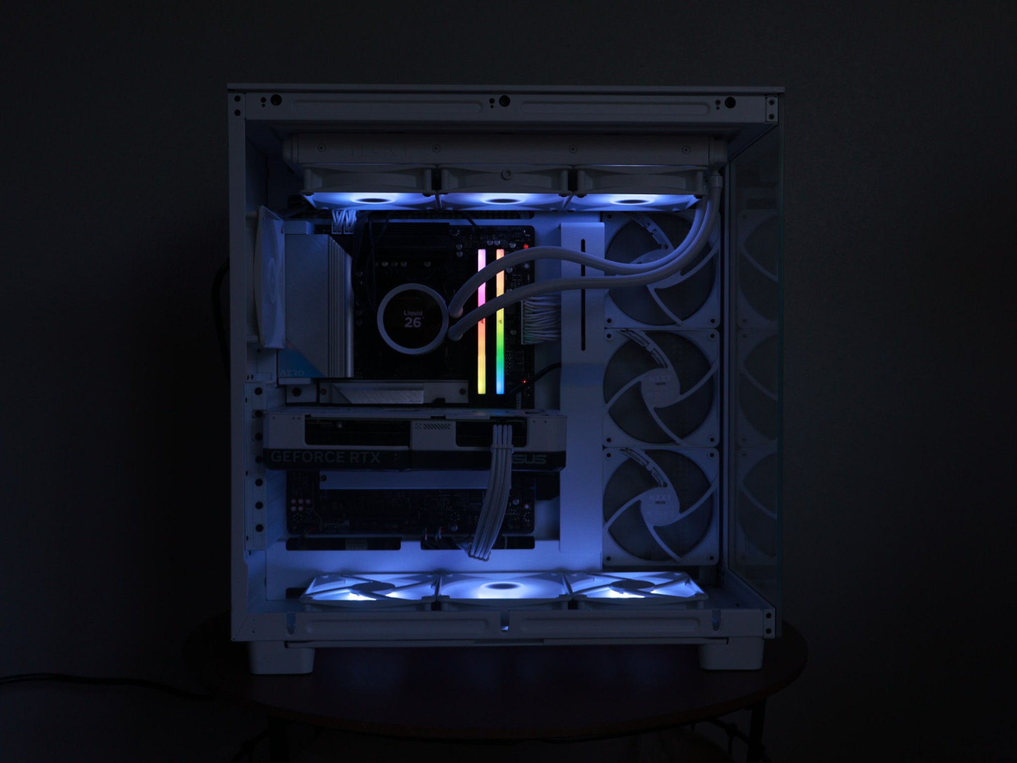 FULL WHITE GAMING PC - RTX 4070 12 GB, Ryzen 7 7800X3D, Liquid Cooling, 4 TB storage, 32 GB RAM
