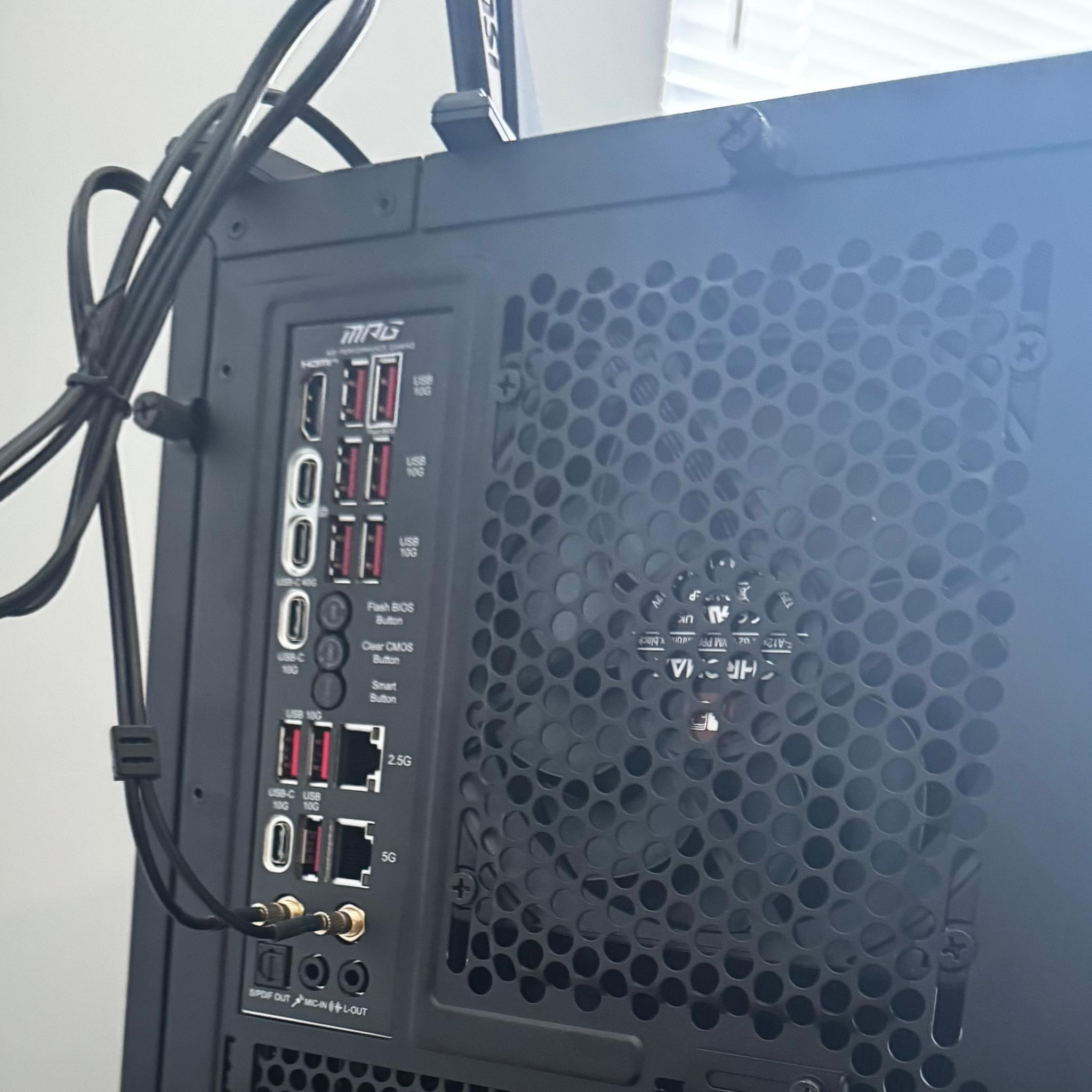GeForce RTX 5070 Custom Gaming PC - Ryzen 7 9700X, 32GB RAM, 1TB NVMe SSD