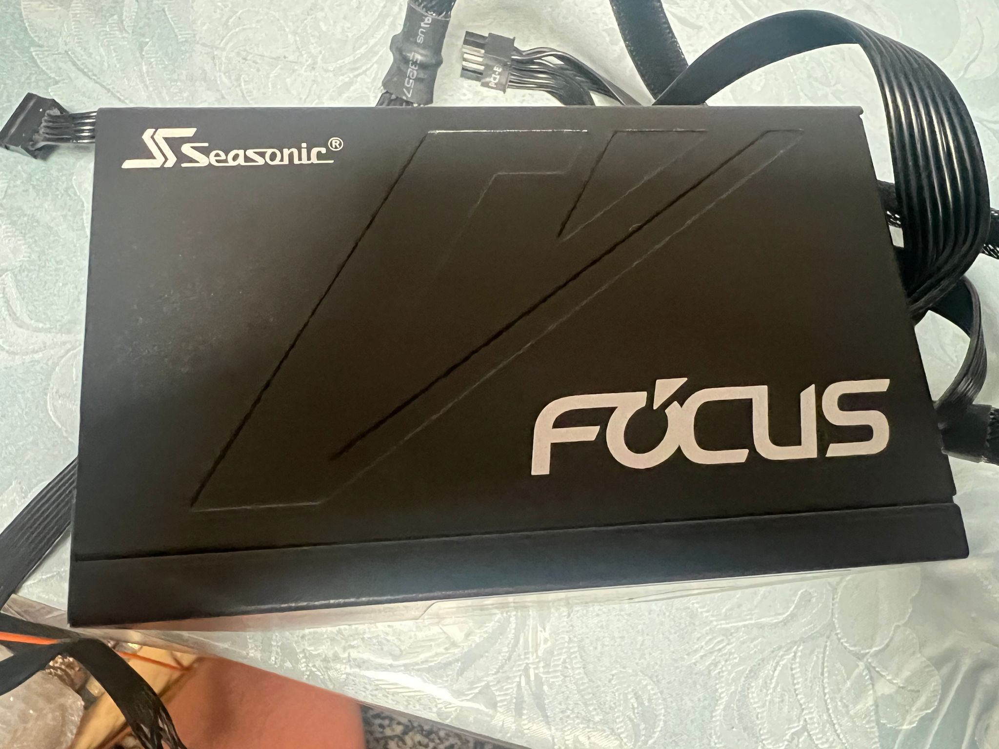 Seasonic FOCUS GX-650 650 Watt 80 Plus Gold  Fully Modular ATX Power Supply