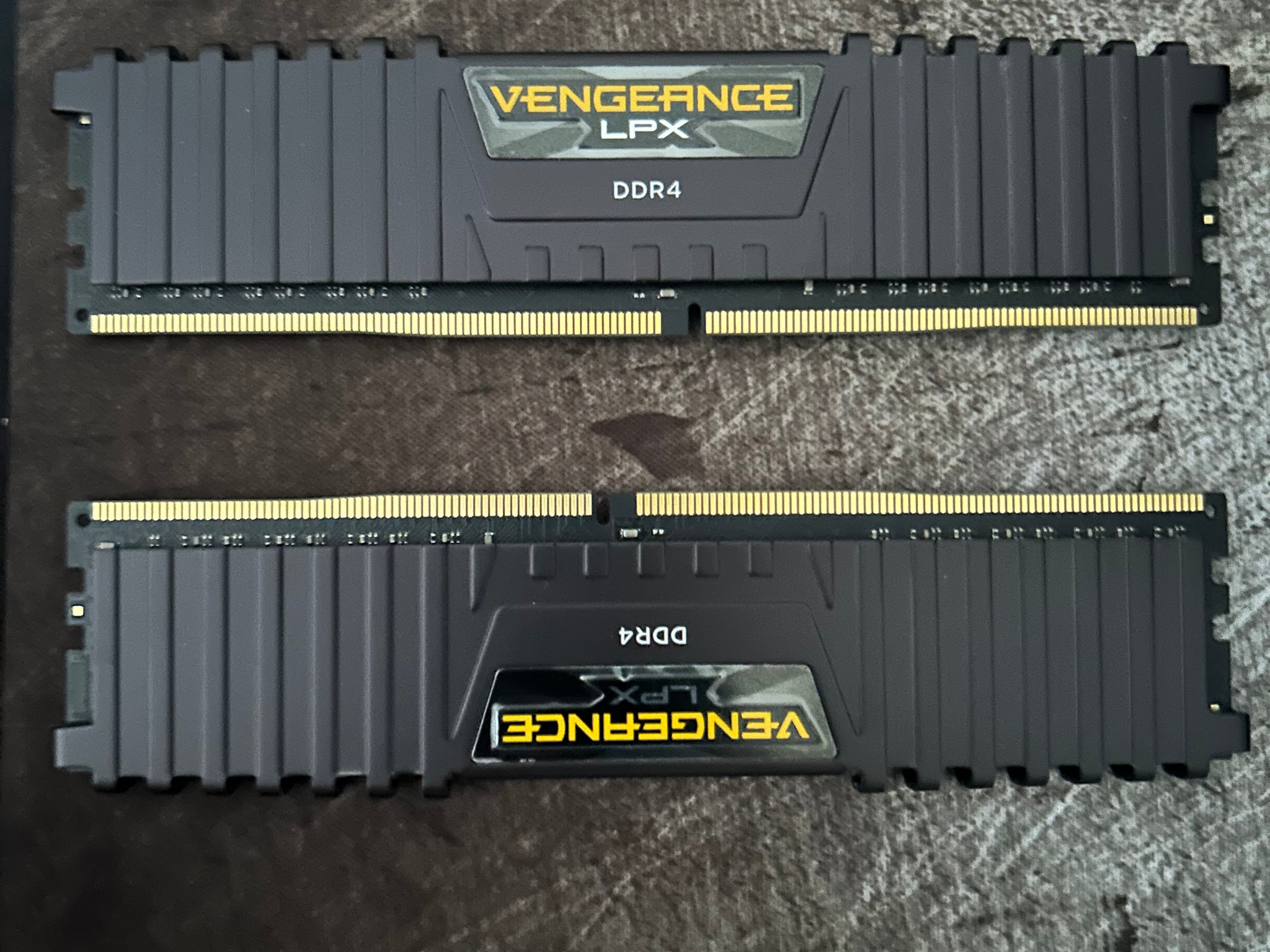 Corsair Vengeance LPX 16GB (2X8GB) DDR4 3200 MHz
