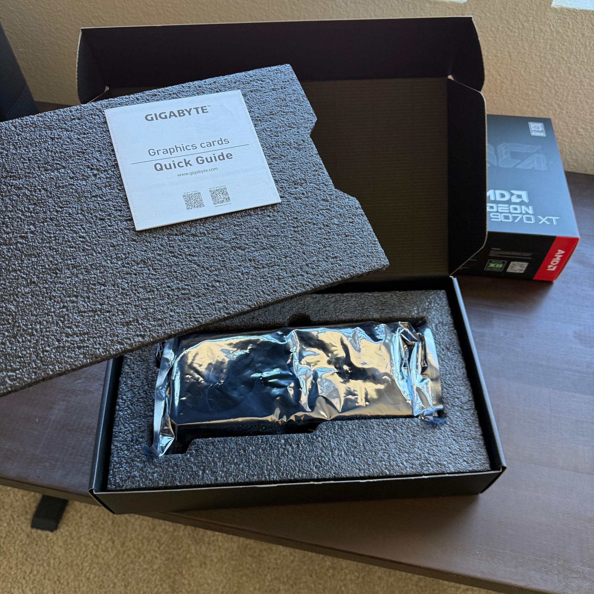 Gigabyte Gaming OC AMD Radeon RX 9070XT