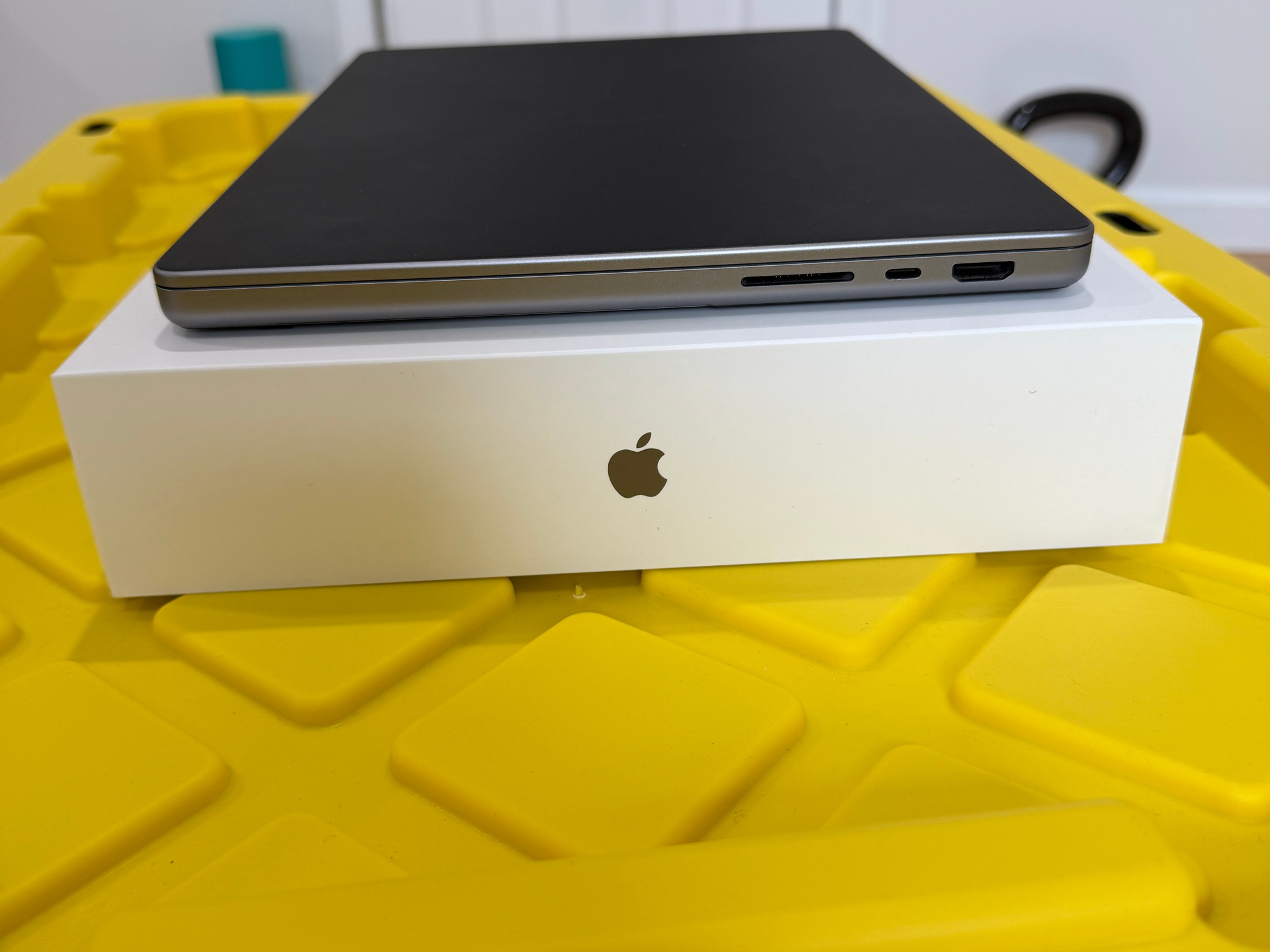 MacBook Pro (14inch, 2021) | M1 Pro, 32GB, 512GB | Space Gray