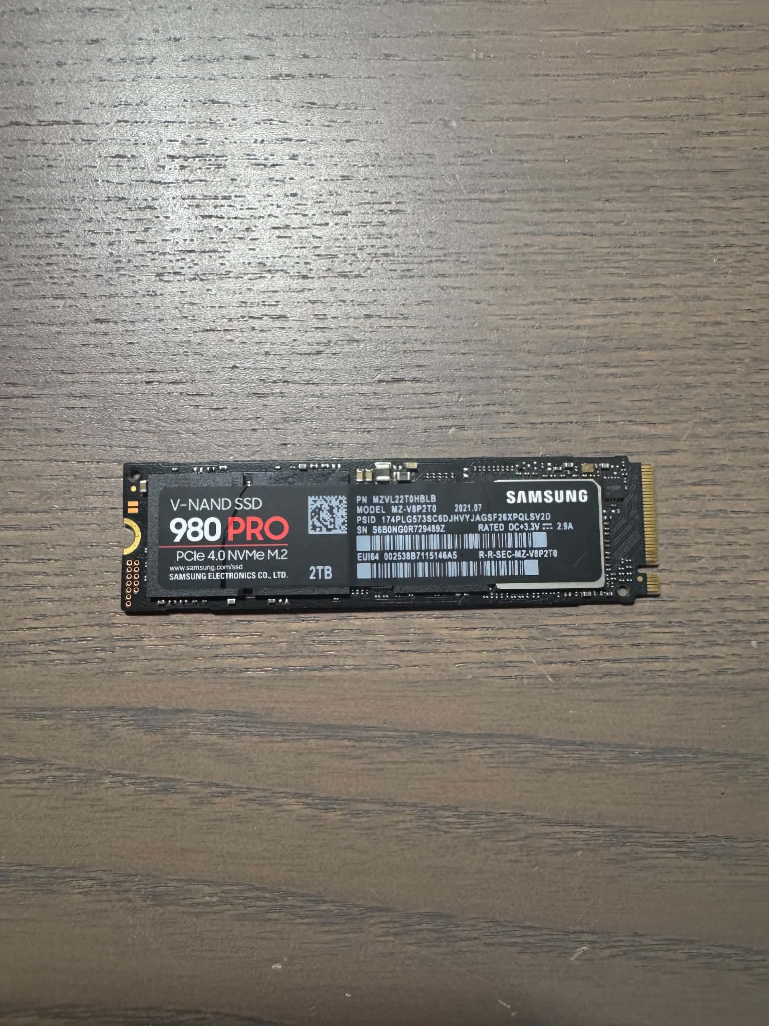 Samsung 980 PRO 2TB M.2 2280 NVMe PCIe 4.0 Internal SSD MZ-V8P2T0