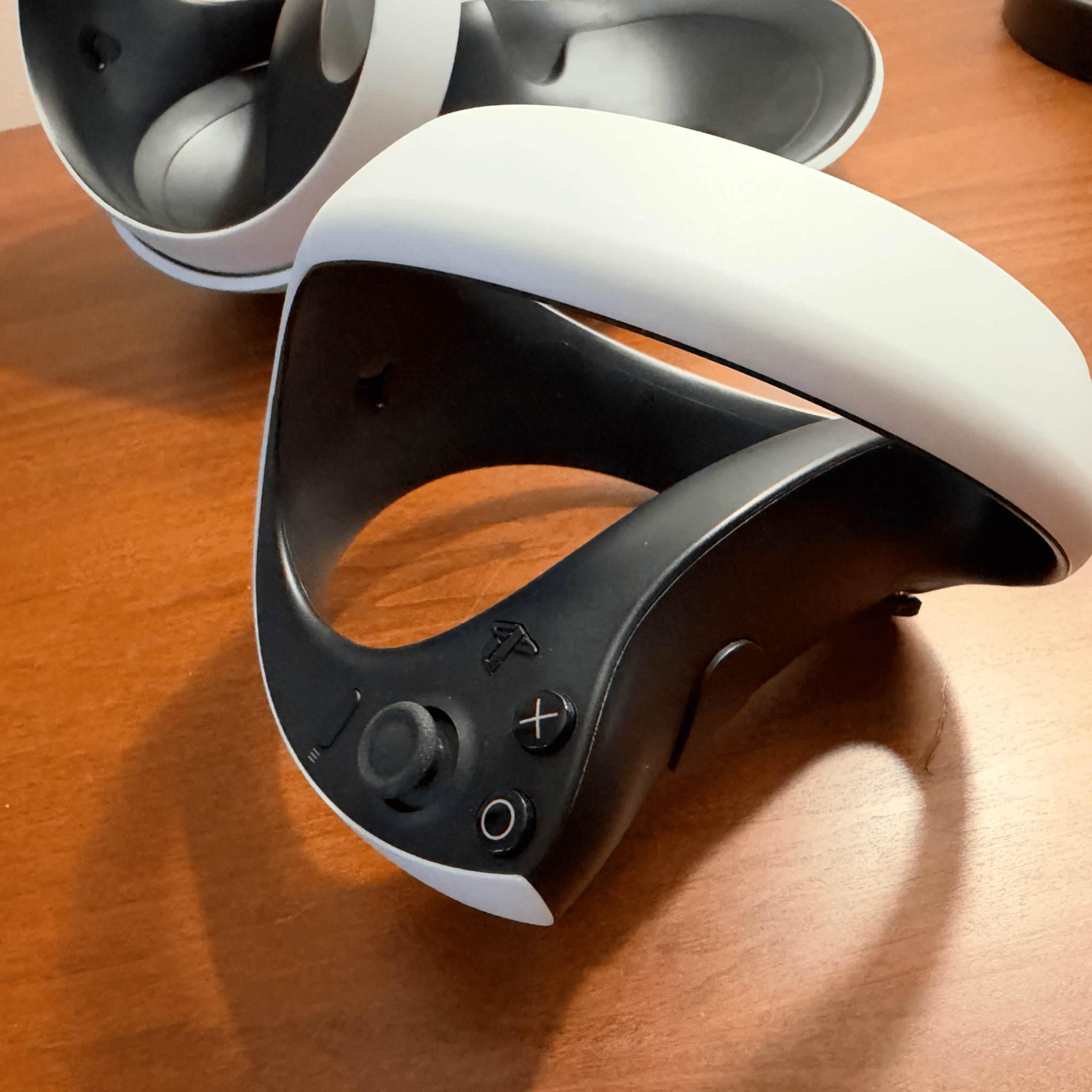 PSVR2 Sense Controllers + Charging Dock