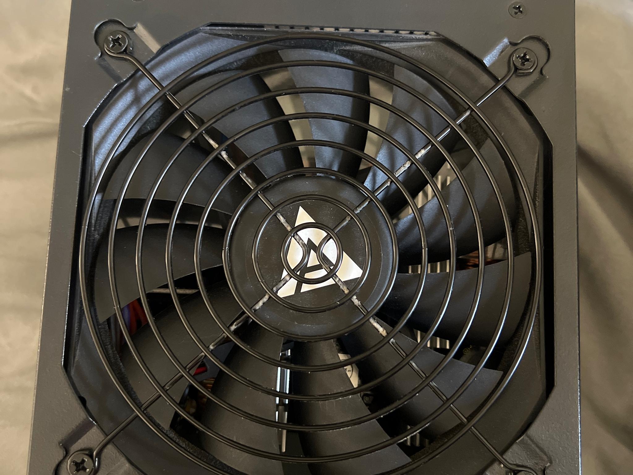 Apevia Prestige 600watt PSU 80+ Gold