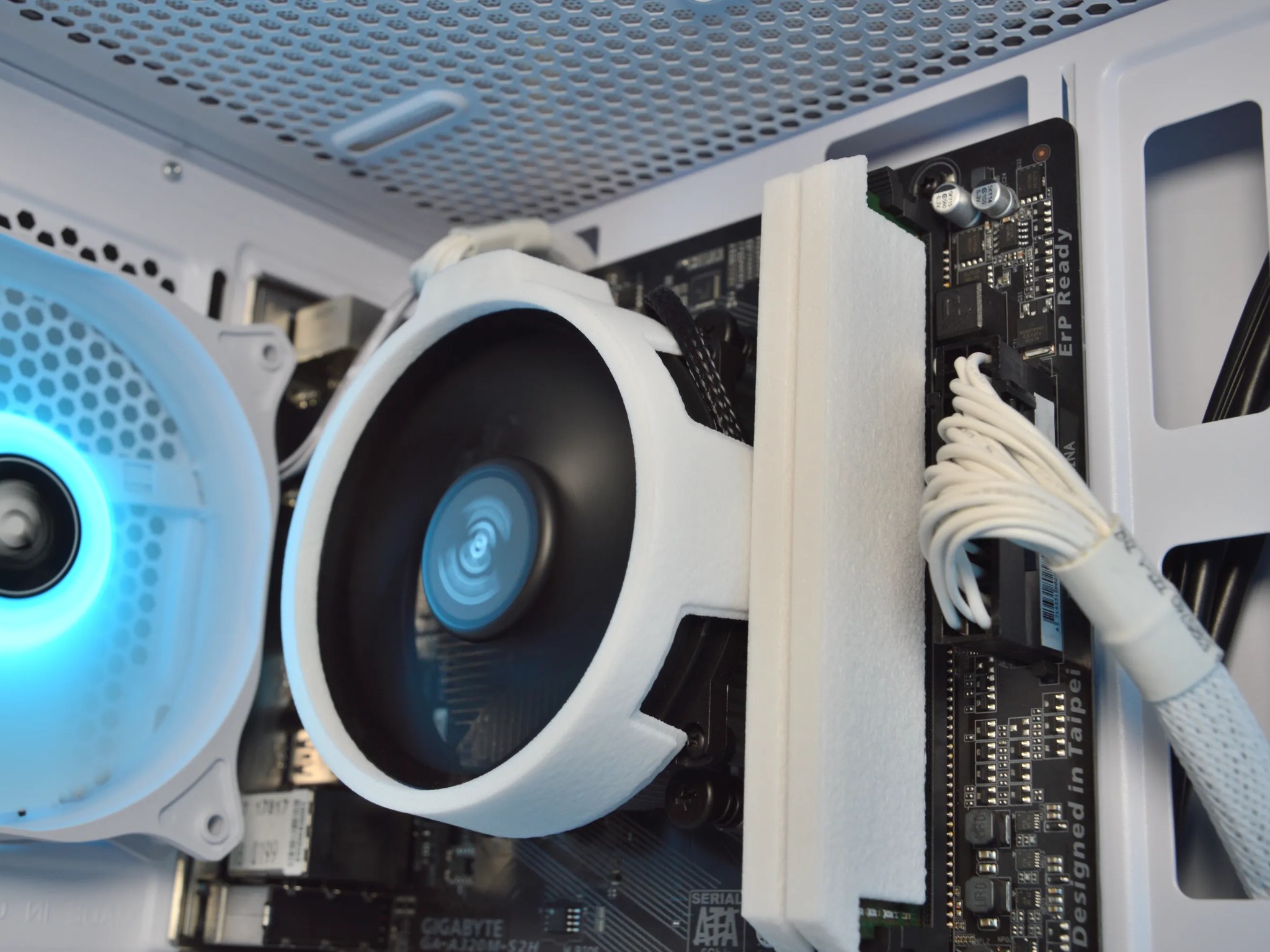 🌨️🌨️| RTX 2060 SUPER 6GB | RYZEN 5 3600 | 16GB DDR4 RAM | 1TB NVME SSD | Blizzard Box 2.0 |