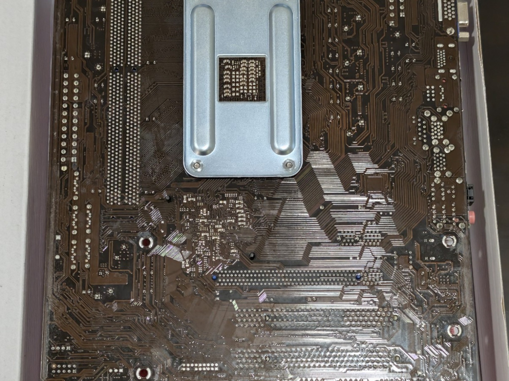 AsRock A75M MicroATX Motherboard with AMD A8-3800 CPU 4GB RAM IO Shield Cooler