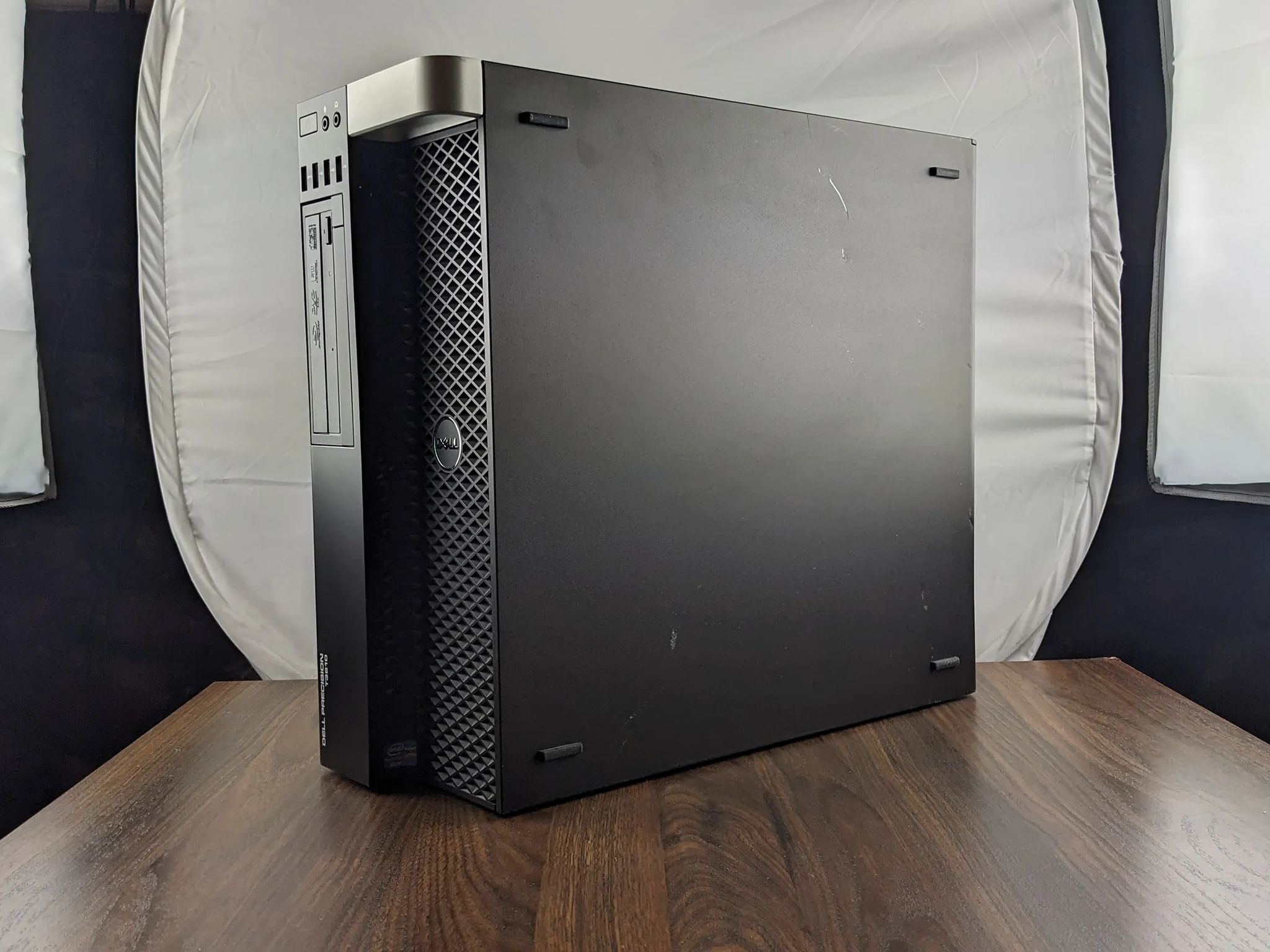 Dell Precision T3610, GTX 1070, E5-1620v2, 16GB 1866mhz DDR3 ECC 1TB SSD