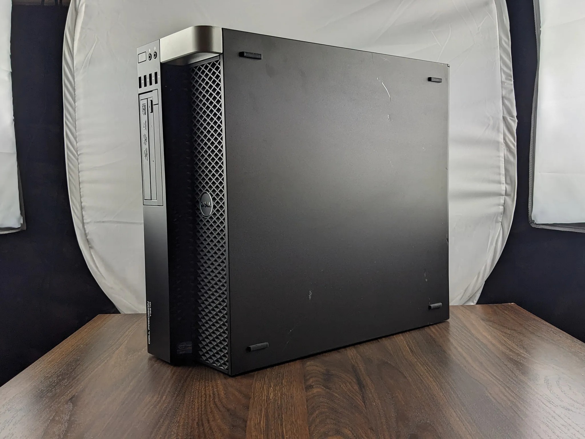 Dell Precision T3610, GTX 1070, E5-1620v2, 16GB 1866mhz DDR3 ECC 1TB SSD