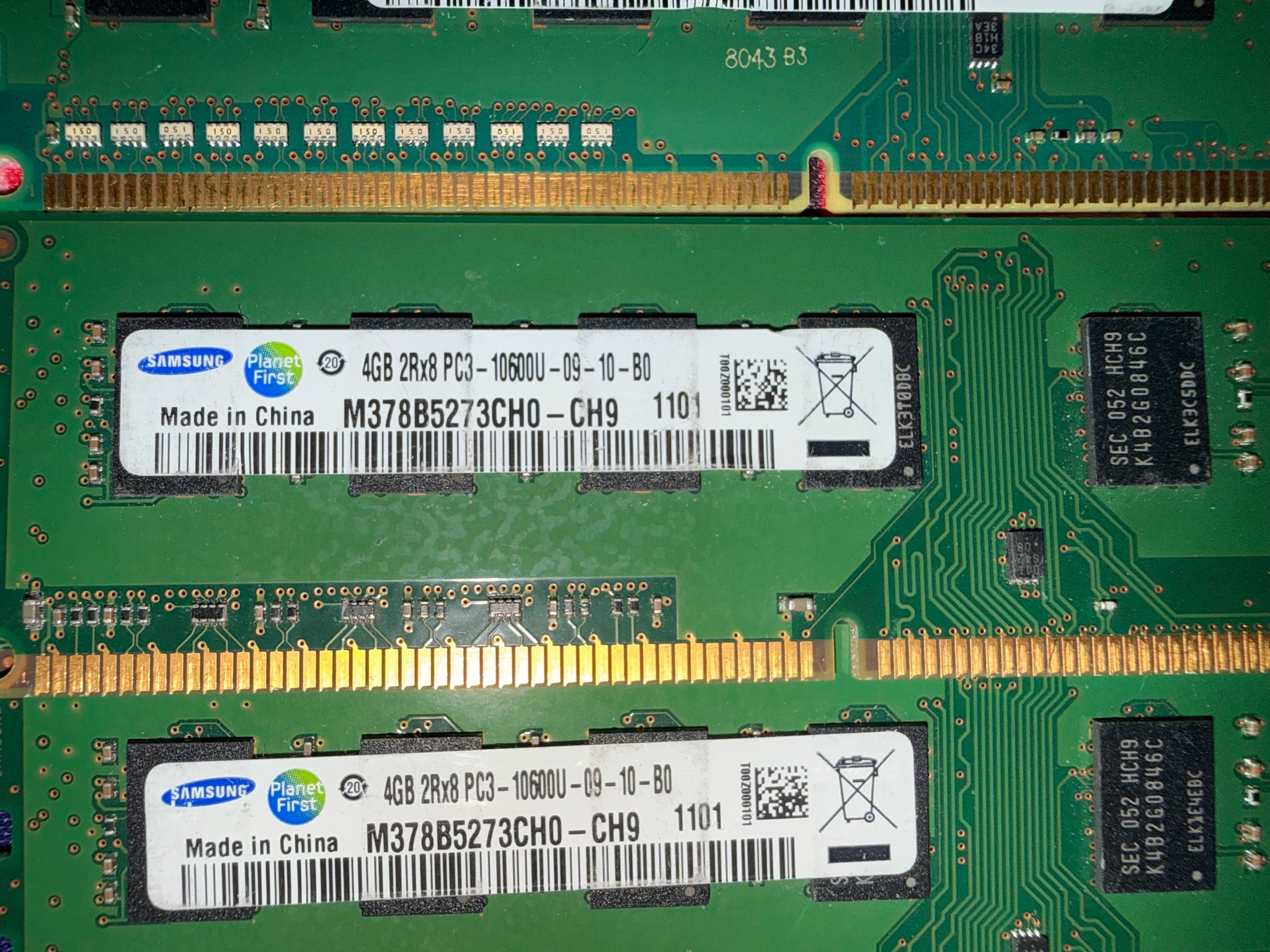 (18) x 4GB DDR3 12800U - 72 GB of Server use or to revive an old workstation