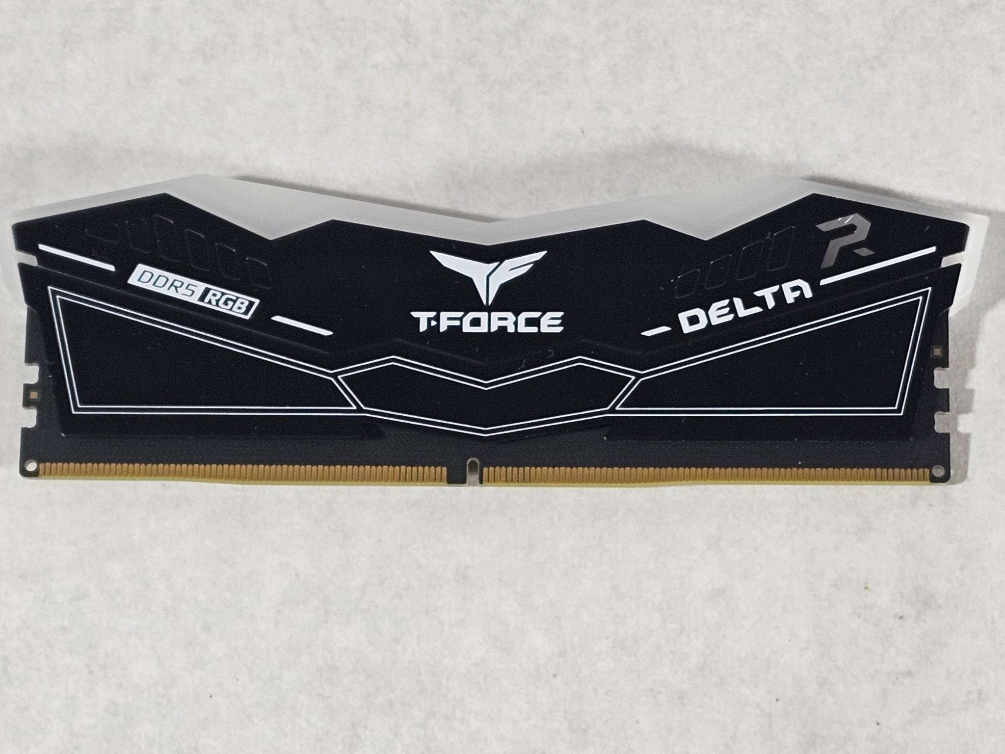 16GB DDR5 (1x16GB) CL38 6000MT/s T-FORCE DELTA R