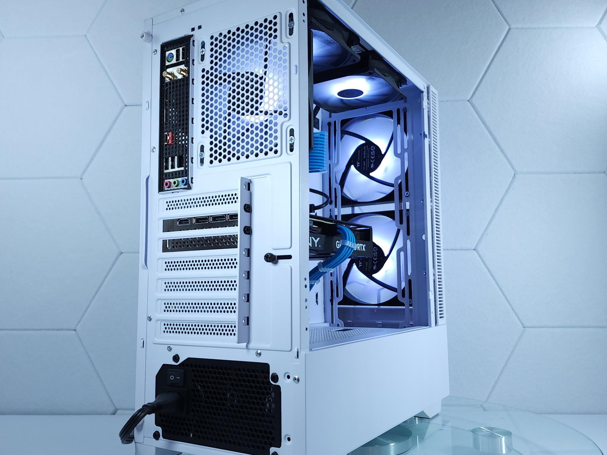 💙RTX 4070●Core i5 12400F●1440p Gaming Computer