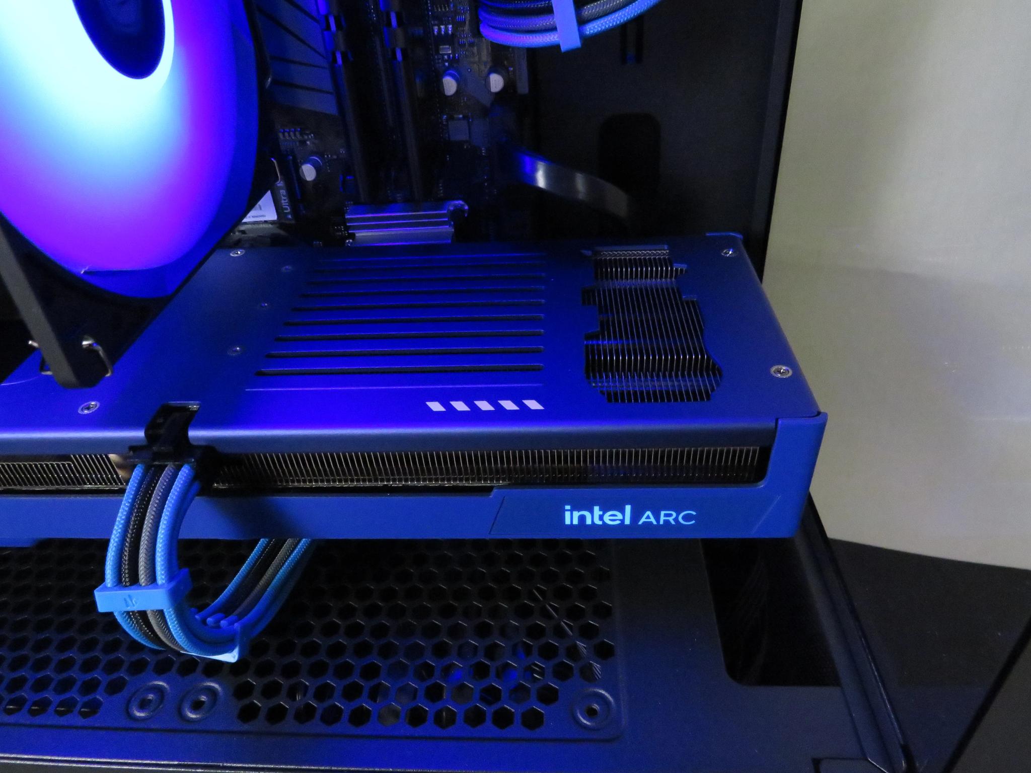 Ultimate Battlemage Gaming all new parts: Ryzen 5 5600 + Intel Arc B580 + 16 GB DDR4 + 1 TB NVME SSD
