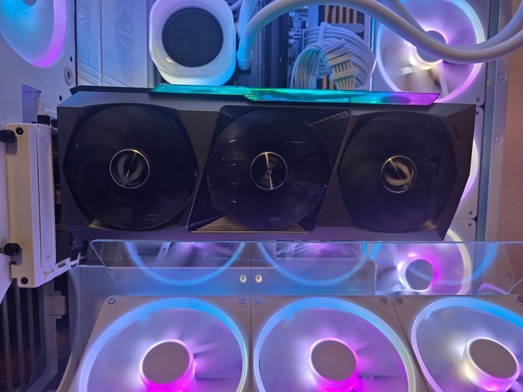 Zotac GeForce RTX 3090 Ti – Excellent Condition – Never Overclocked or Mined