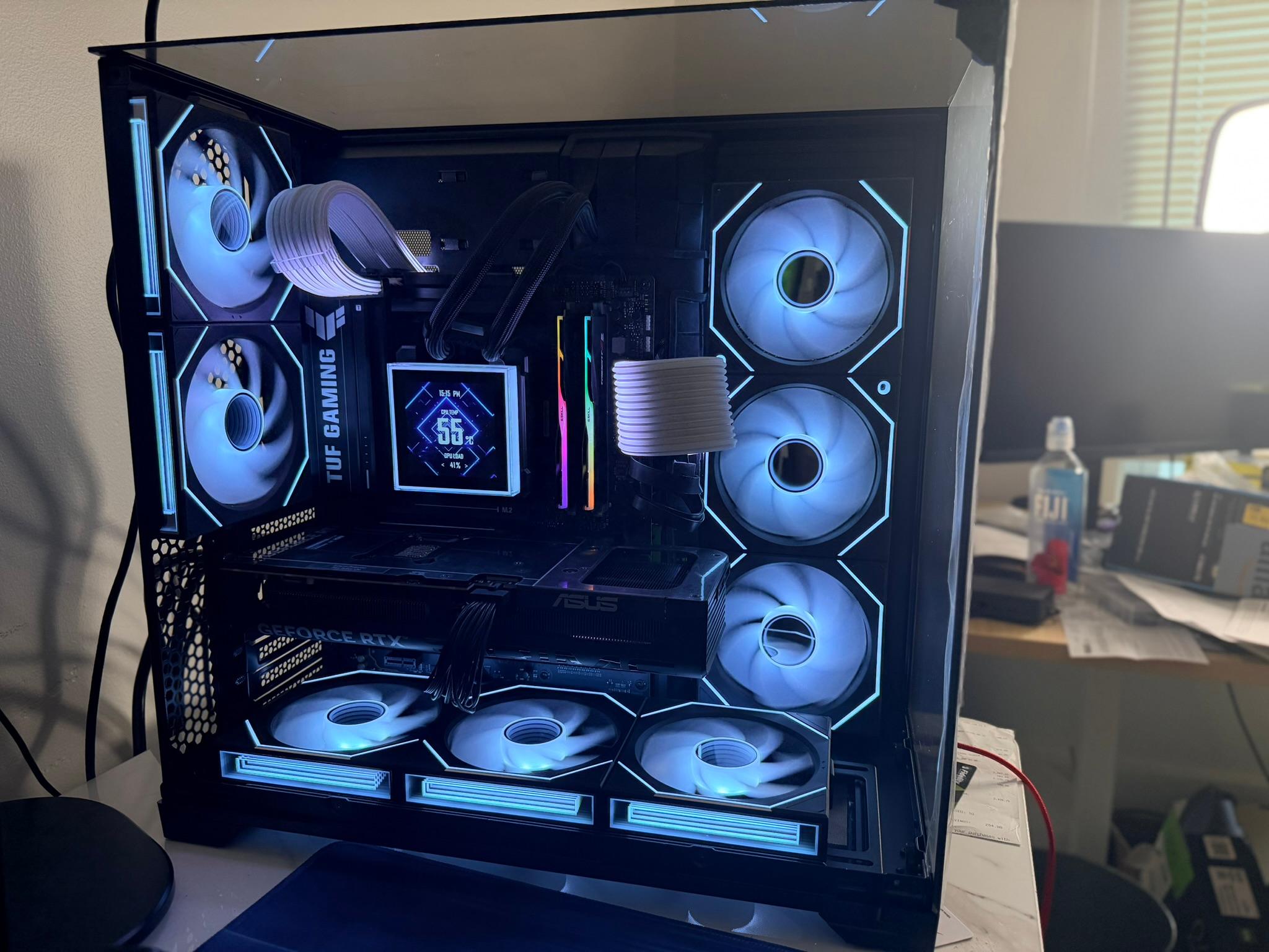 GeForce RTX 5070 Custom Gaming PC - Ryzen 7 9700X
