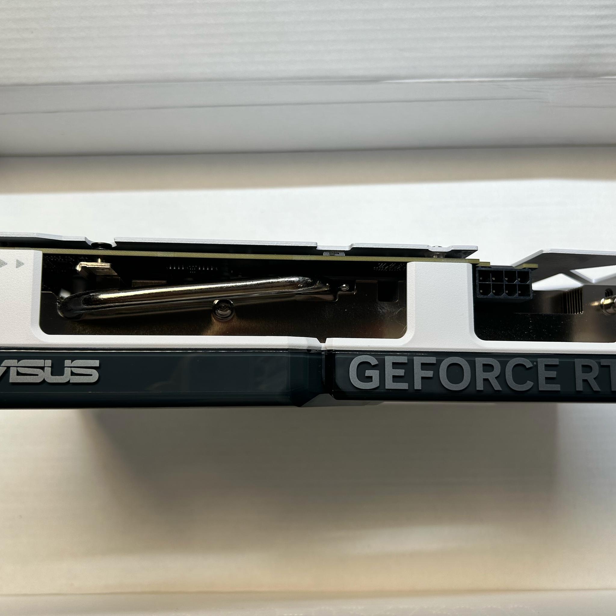 ASUS Dual GeForce RTX 4060 White OC Edition