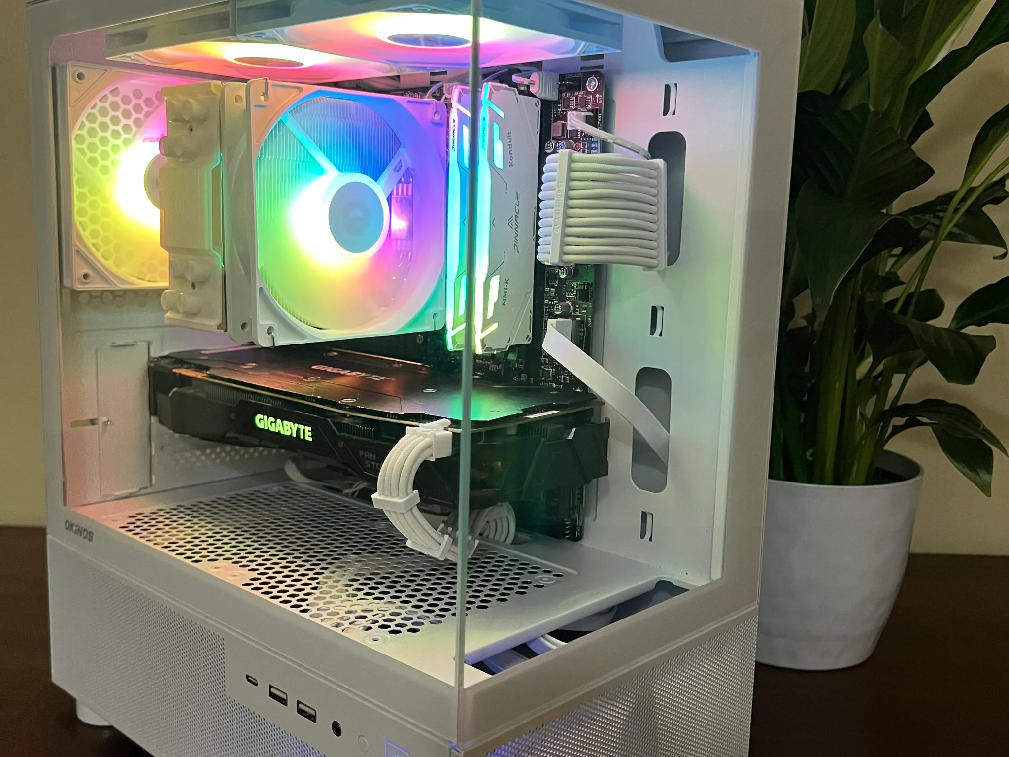 Gaming PC Nvidia GTX 1080 8gb 1tb SSD 16GB RAM WIFi+BT WINDOWS 11, Ryzen 5-5600