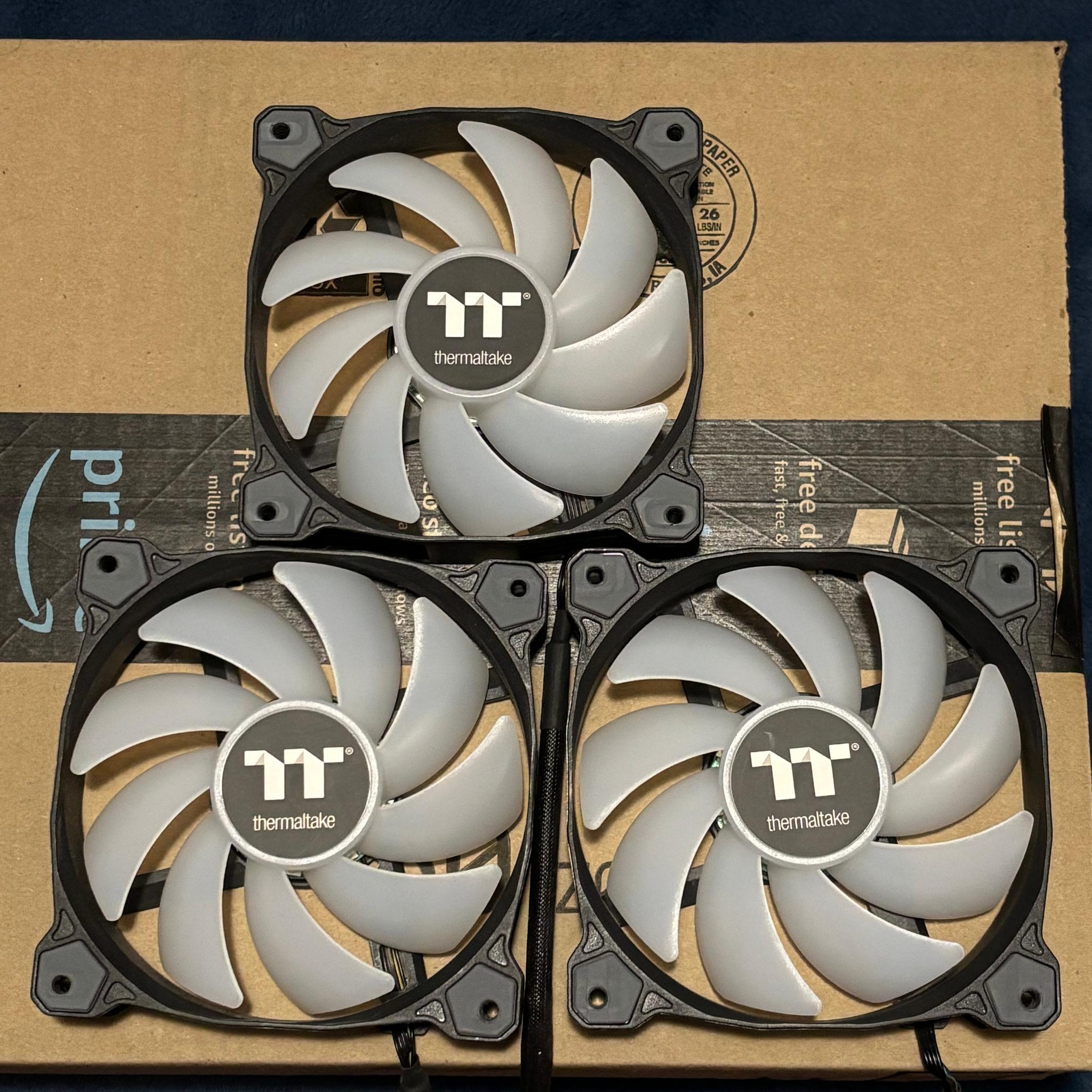 Pure Plus RGB TT Premium Edition 56.45 CFM 120 mm Fans 3-Pack