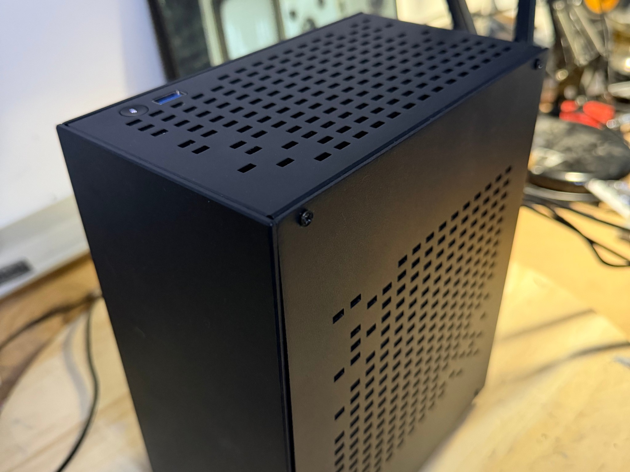 STEAM MACHINE KILLER Ryzen 5 9600X Nvidia RTX 5060 8GB 16GB DDR5 RAM / 1TB SSD