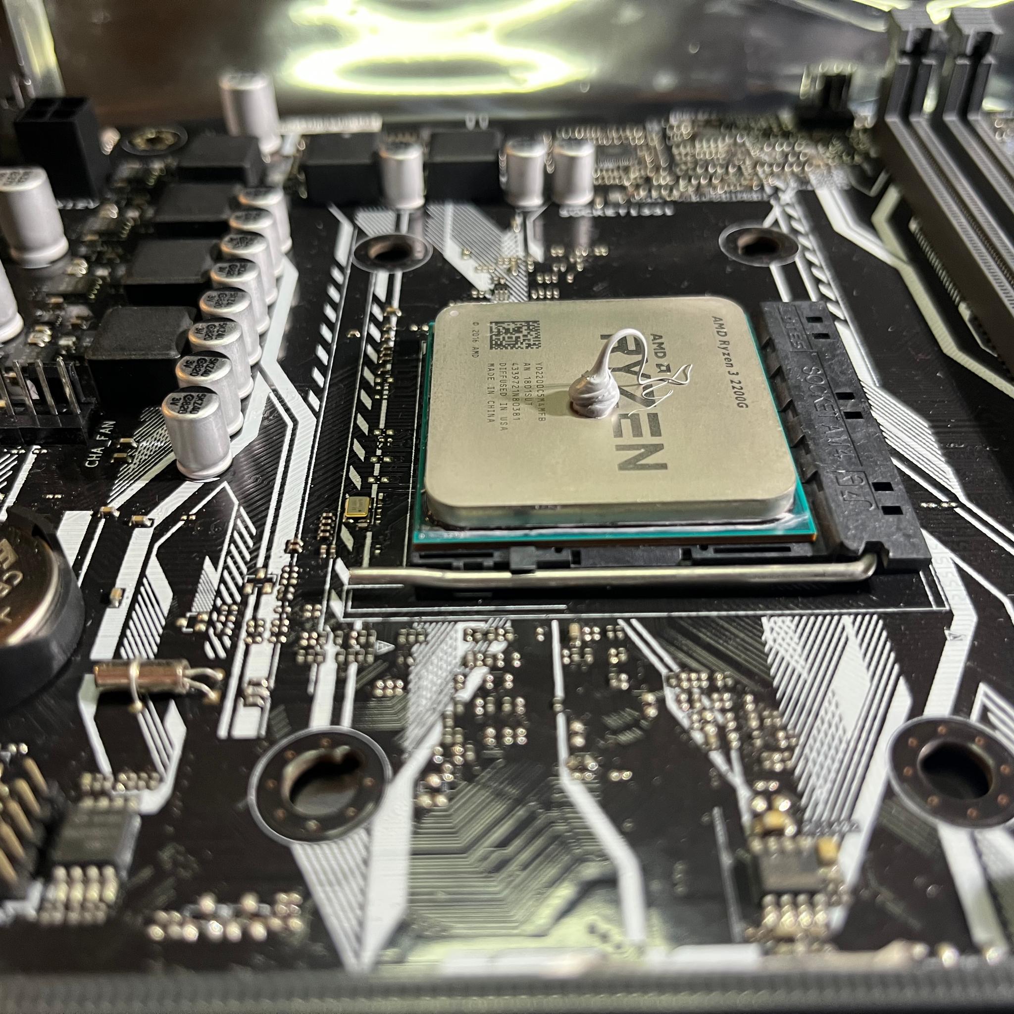Asus prime A320m-f with a Ryzen 3 2200G and Ram