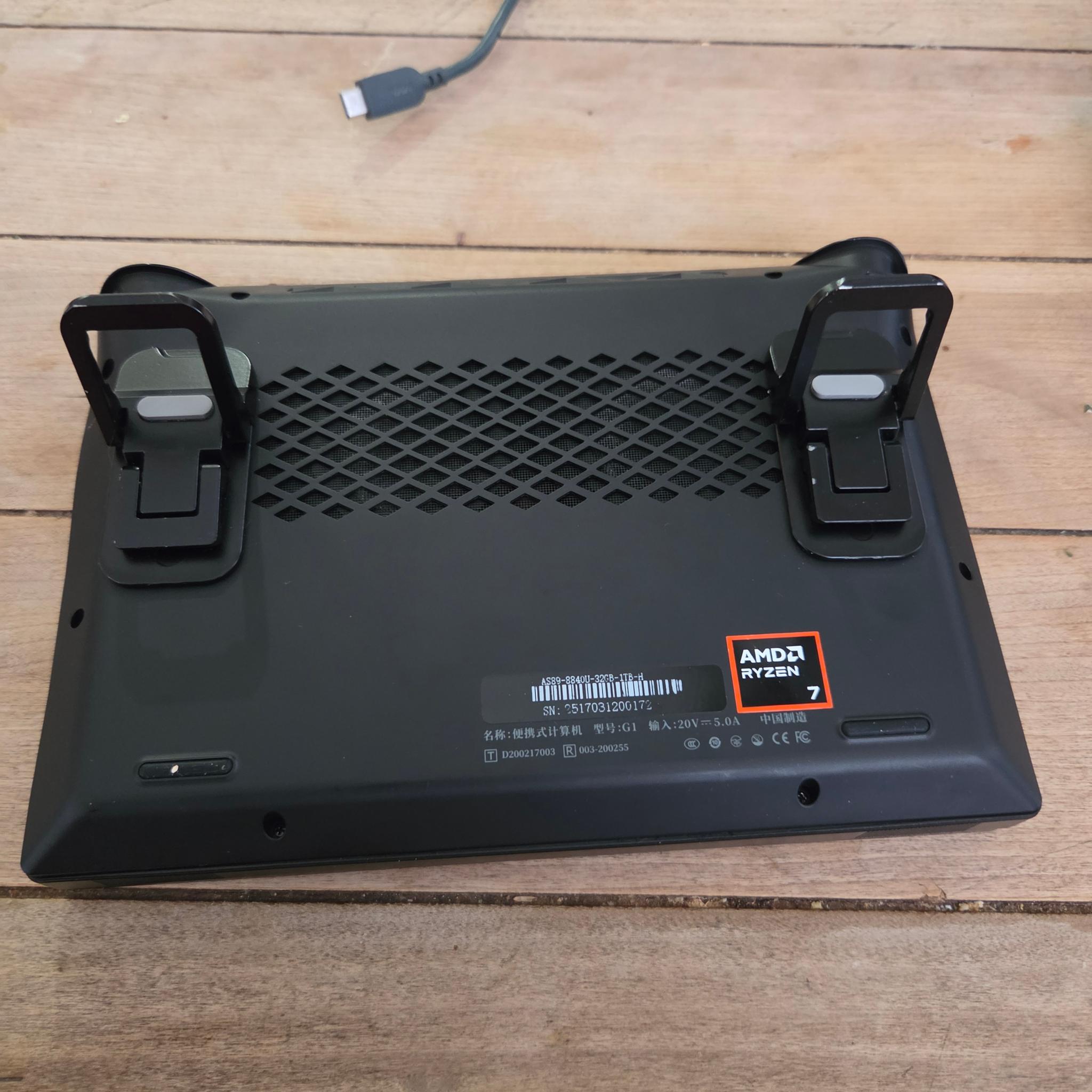 ONEXPLAYER G1 (8840U / 780M) + ONEXPLAYER EGPU (7600M XT / 8GB)