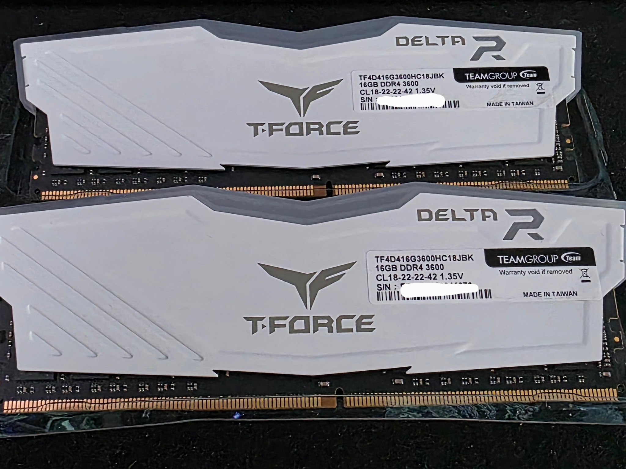 TEAMGROUP T-Force Delta RGB DDR4 32GB (2x16GB) 3600MHz CL18 Desktop Gaming Memory Module Ram