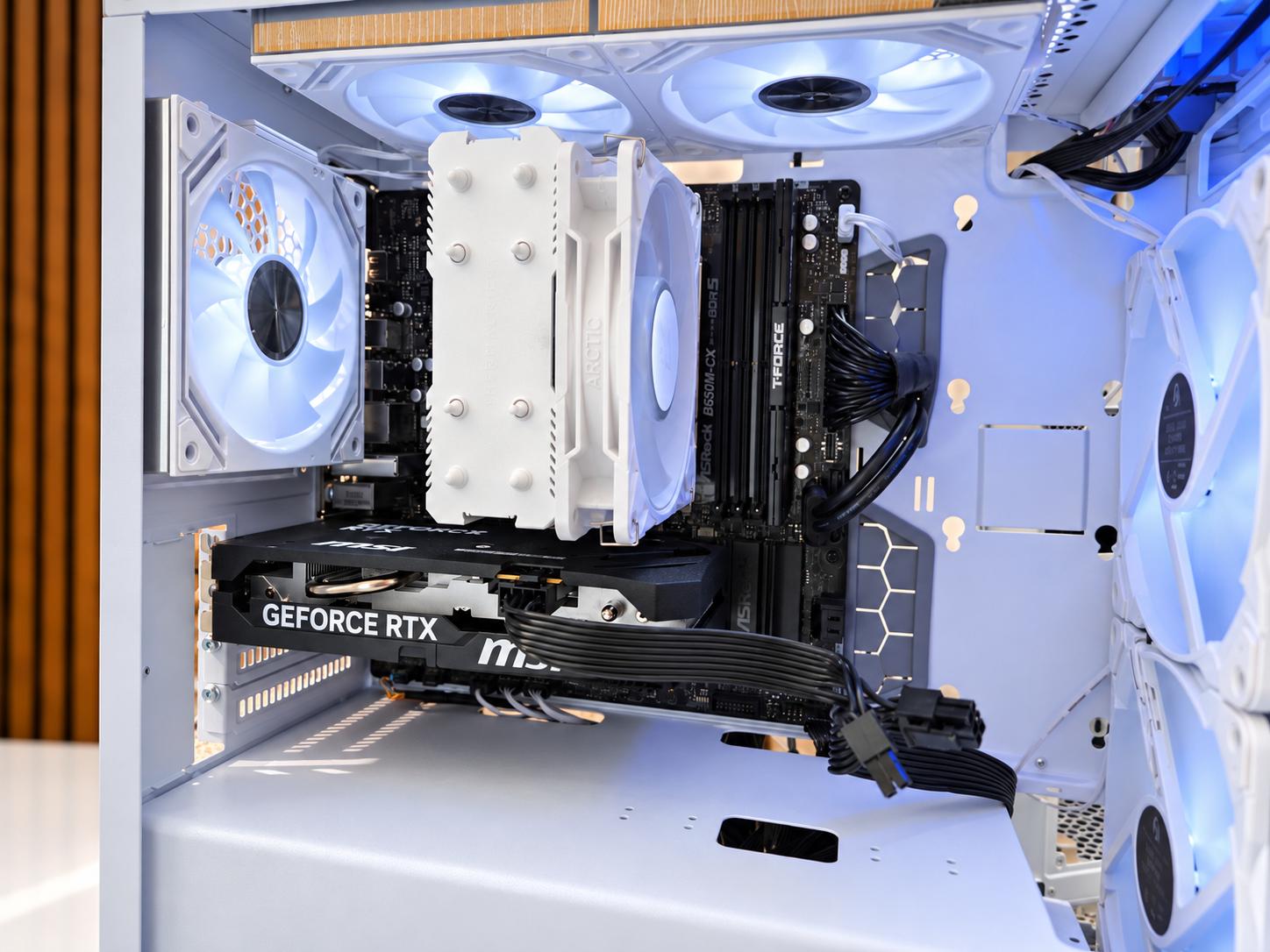 Whiteout v2 Gaming PC | RTX 5050 8GB💻| DDR5| 16GB RAM | WiFi/BT | Windows 11 | 1TB