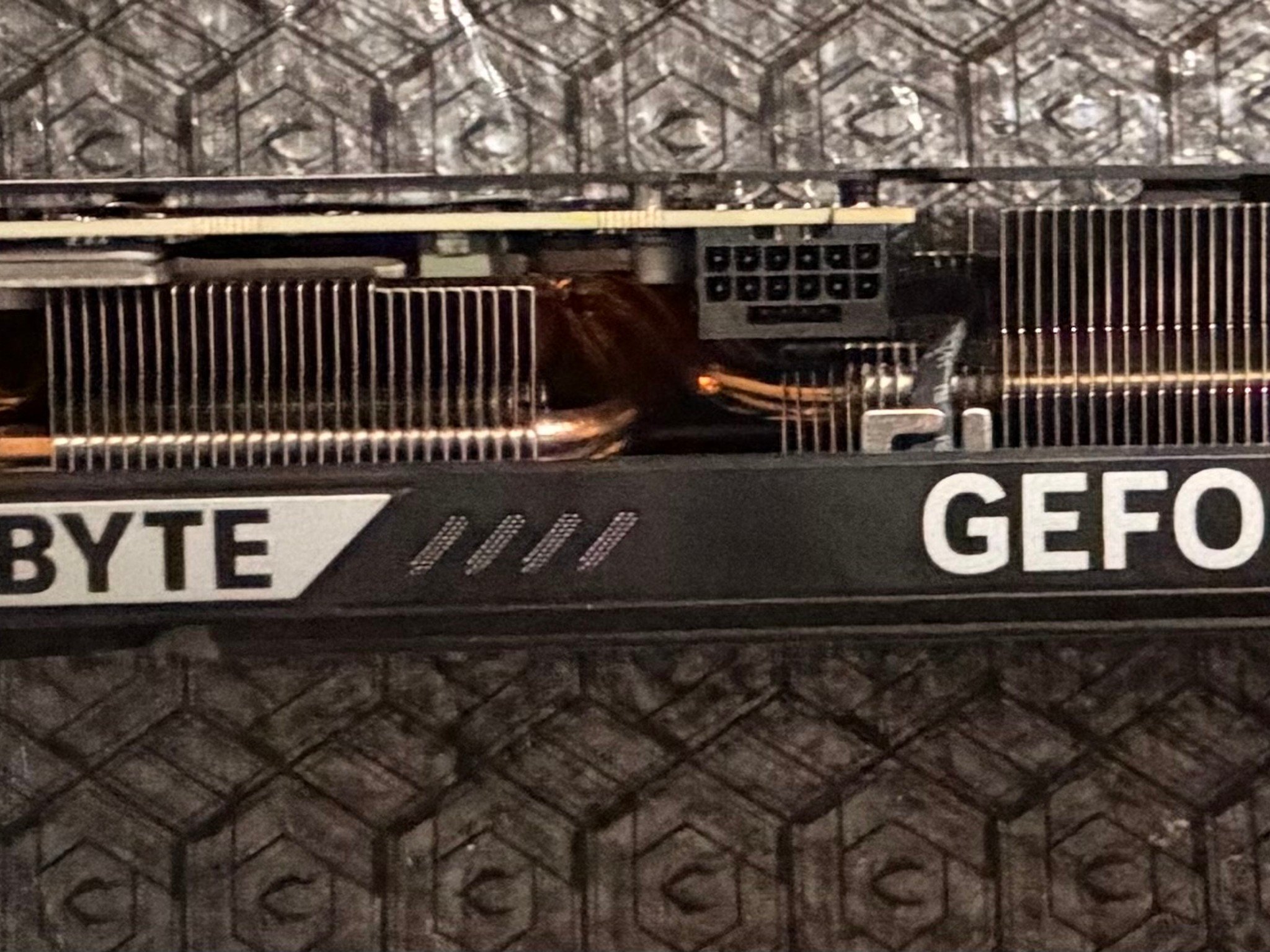 GIGABYTE GeForce RTX 5070 WINDFORCE OC SFF 12G