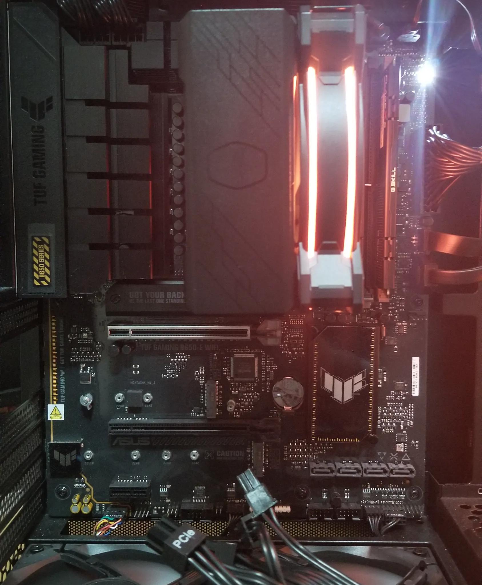 Solid Gaming PC Core || 7800X3D || 2 TB SSD