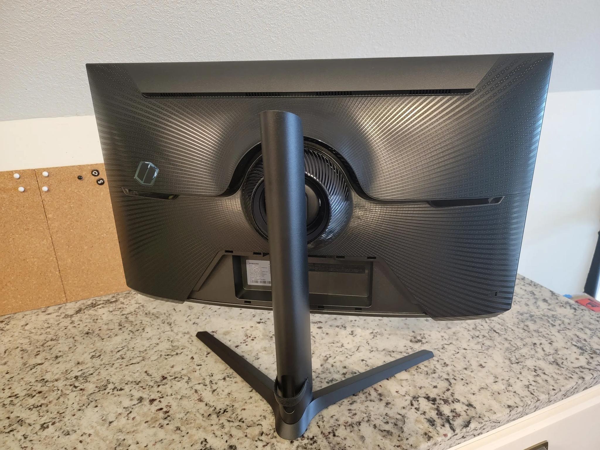 4k 144hz Samsung G7 28" Flat Monitor