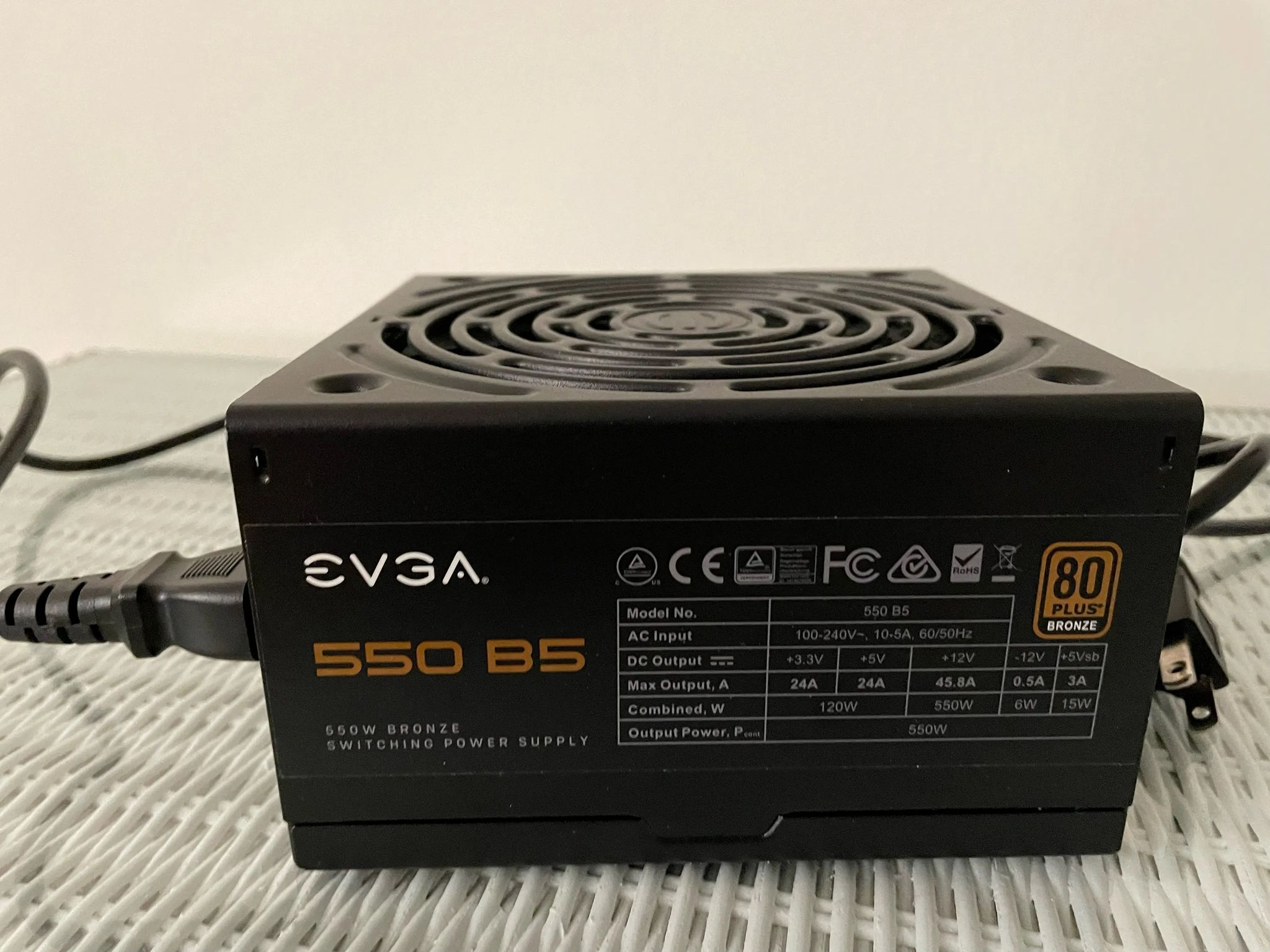 EVGA 550W B5 80 Plus BRONZE Fully Modular Power Supply (With With All Cables, Adaptors, & Manual)!