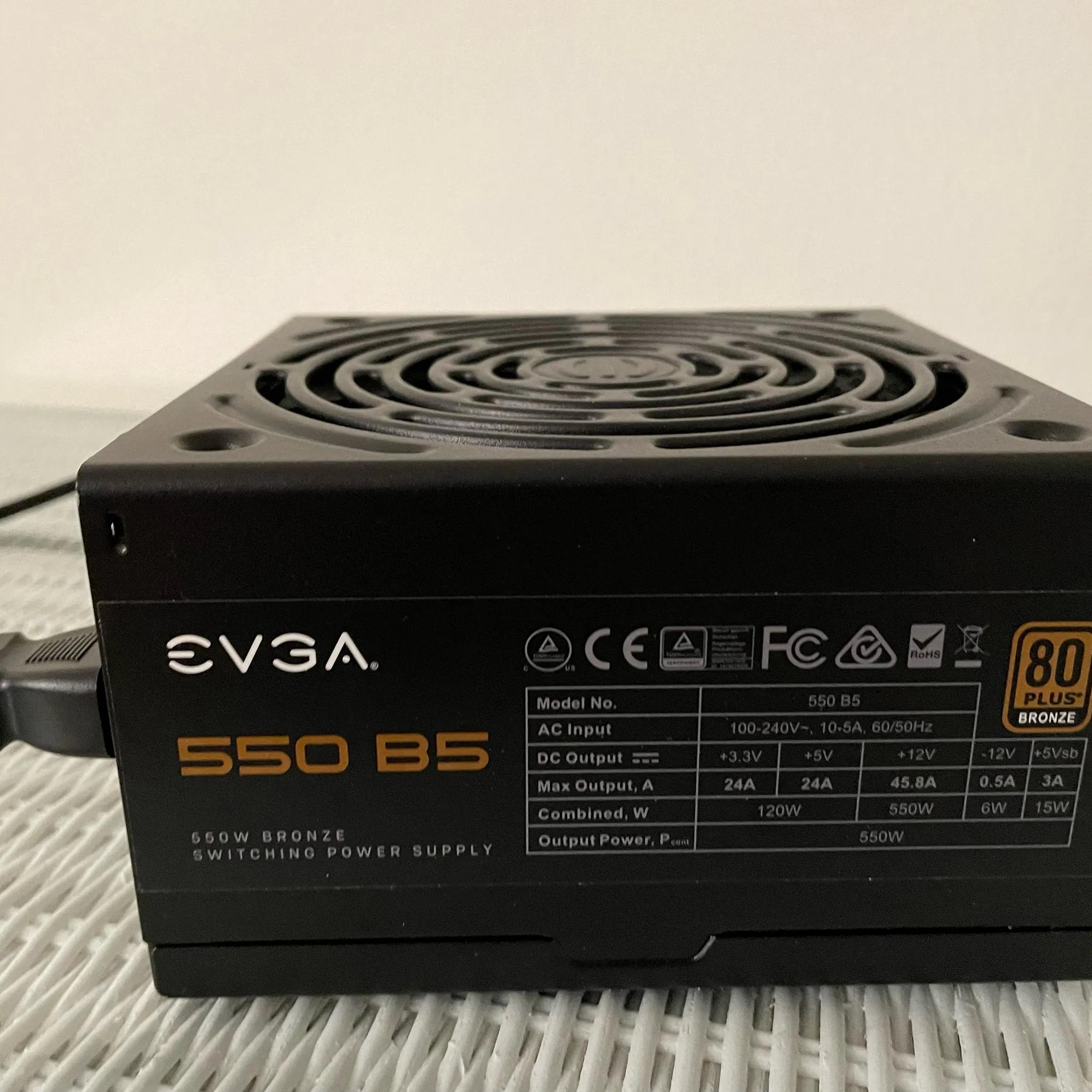 EVGA 550W B5 80 Plus BRONZE Fully Modular Power Supply (With With All Cables, Adaptors, & Manual)!