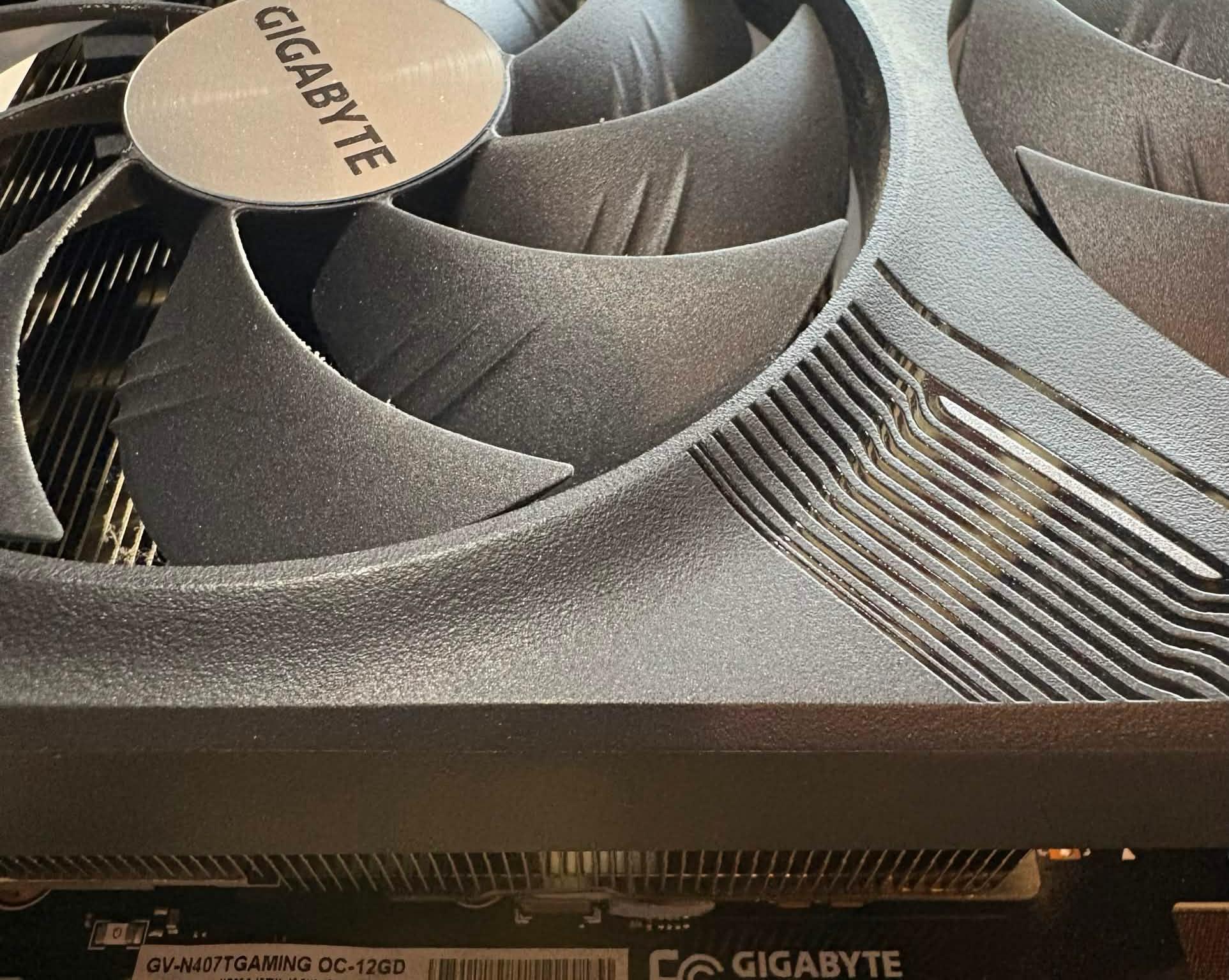 Gigabyte GeForce RTX 4070 Ti GAMING OC 12G