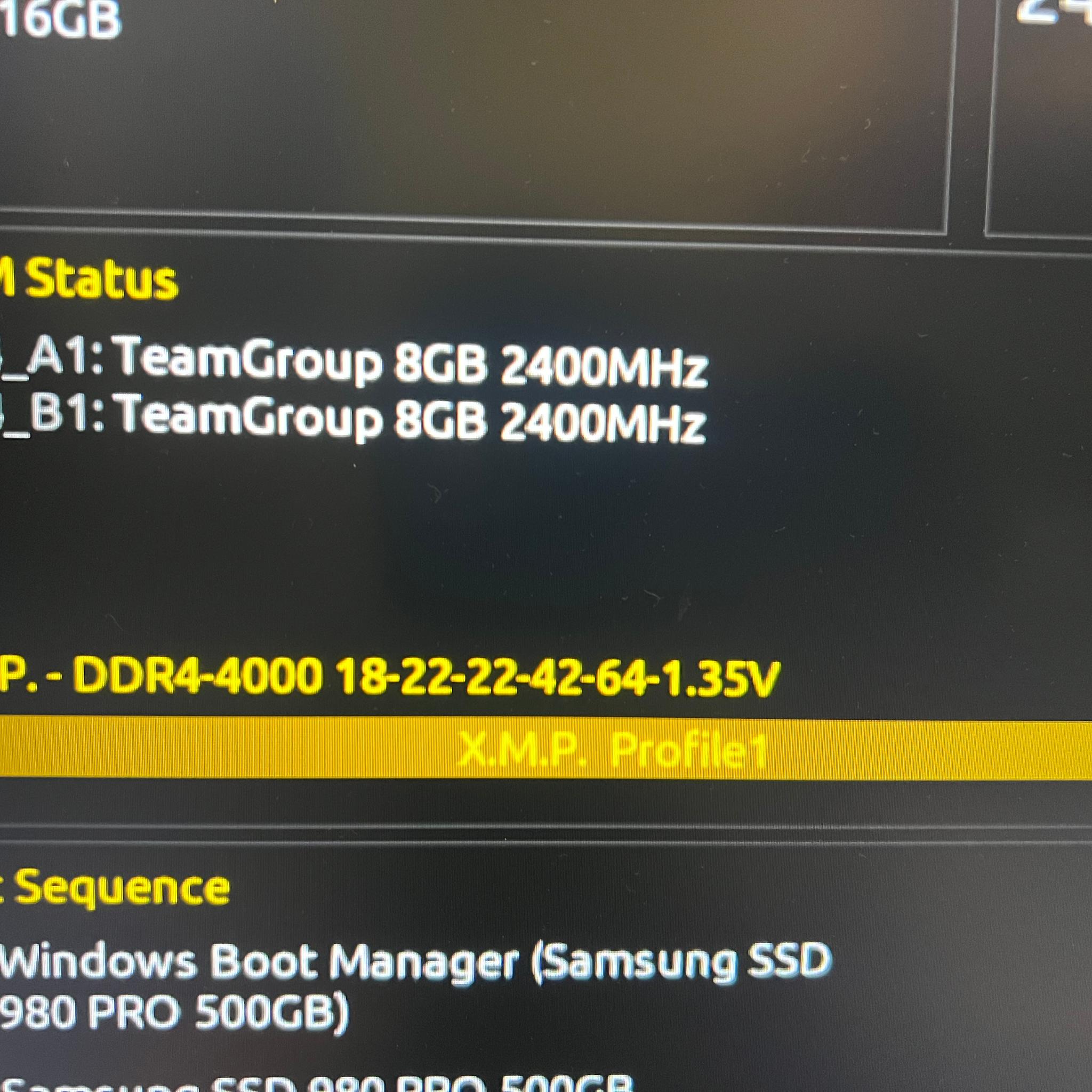 16GB (2x8GB) DDR4-4000MHz CL18 Teamgroup T-Force XTREEM RGB RAM Memory