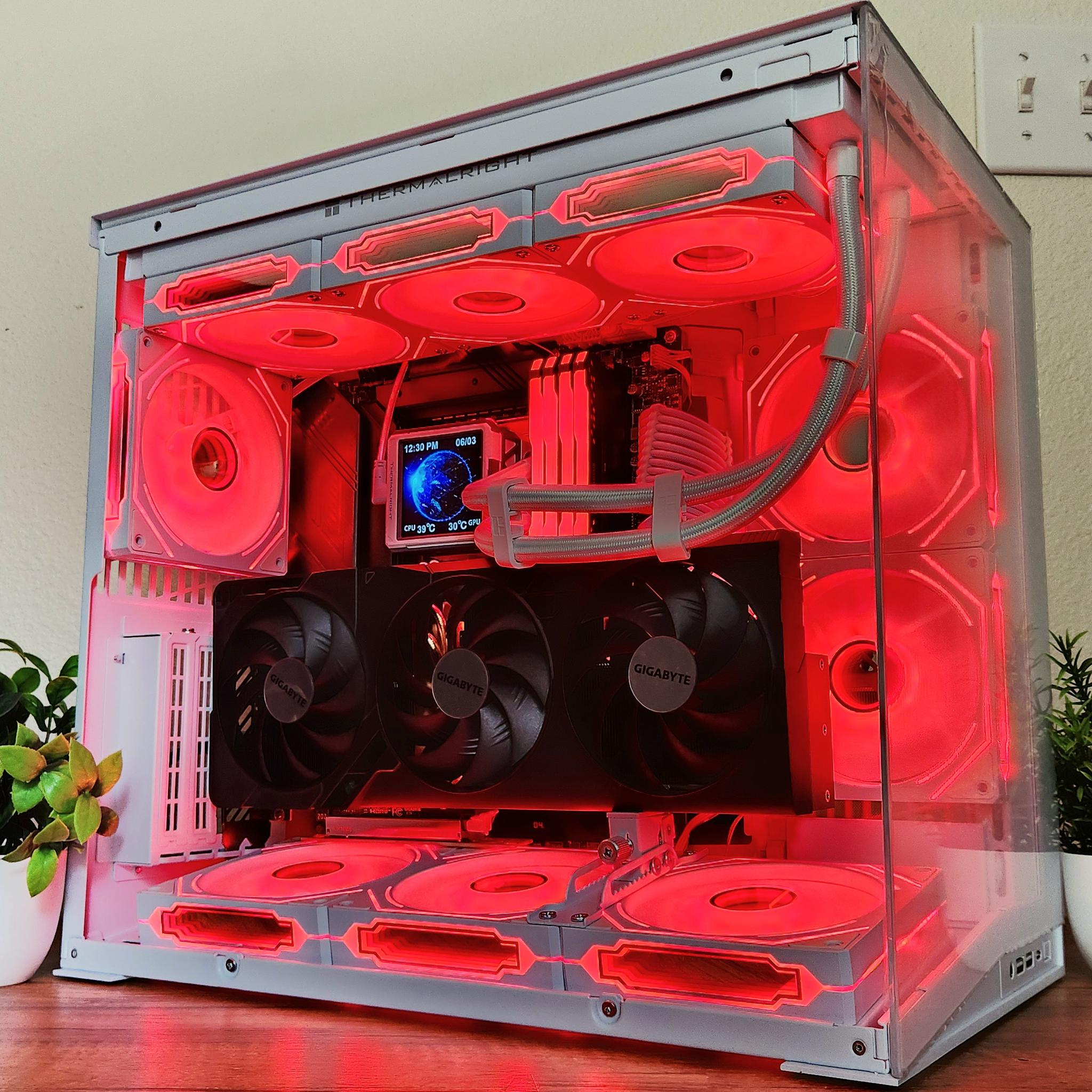 I9 13900K | RTX 4070 Ti SUPER | 32GB RAM | 4TB NVMe / SSD | WiFI + BT | WINDOWS 11 PRO