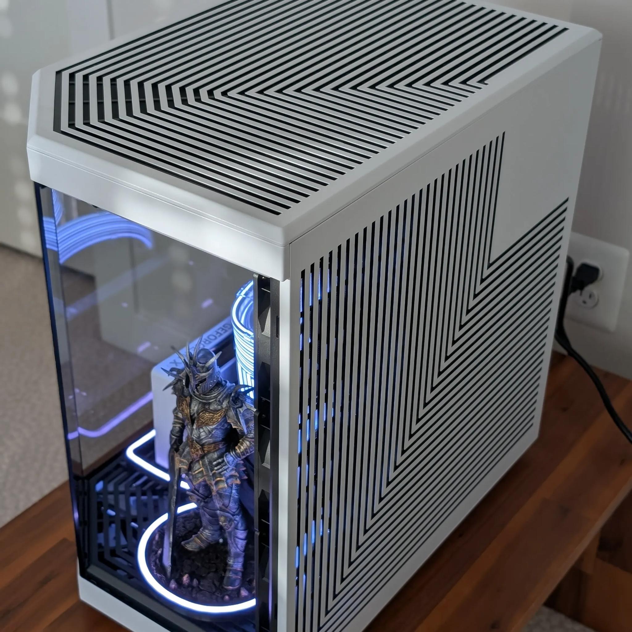 Death Knight Gaming PC - Hyte Y70 - Nvidia 5070 + Ryzen 9600X (excluding figurine)
