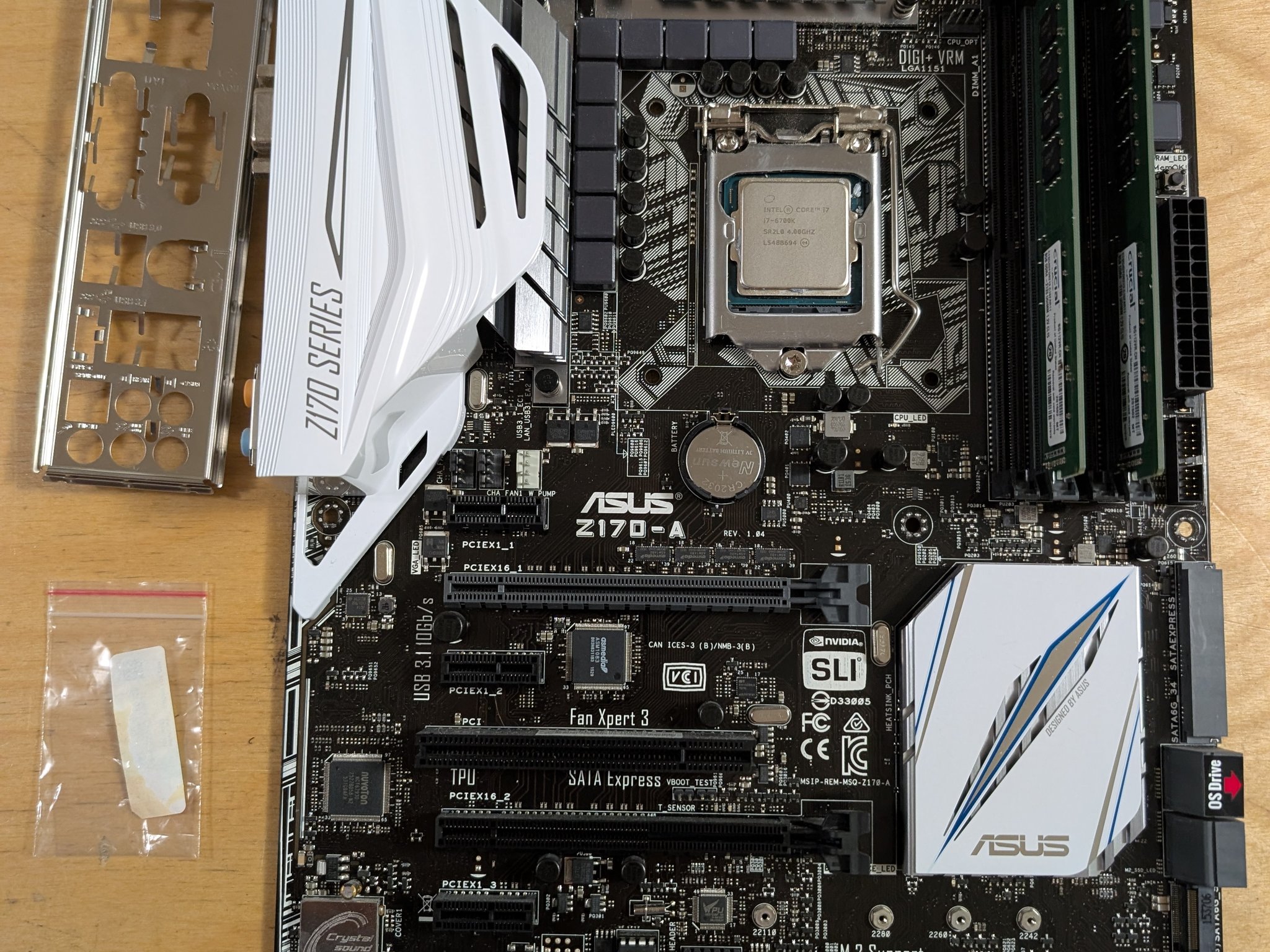 Intel Core i7 6700k + Asus Z170 + 16GB DDR4